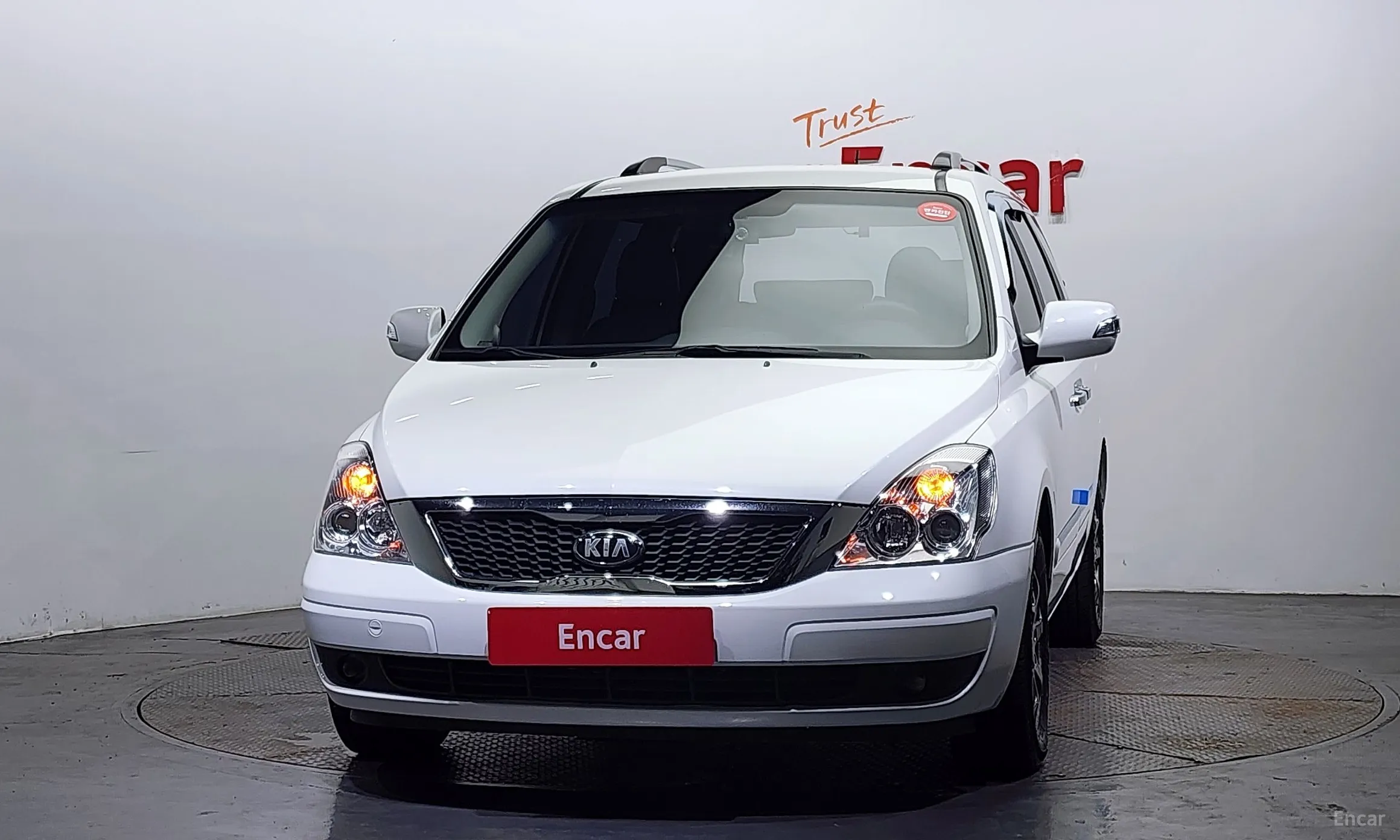 Kia Carnival R превью 2