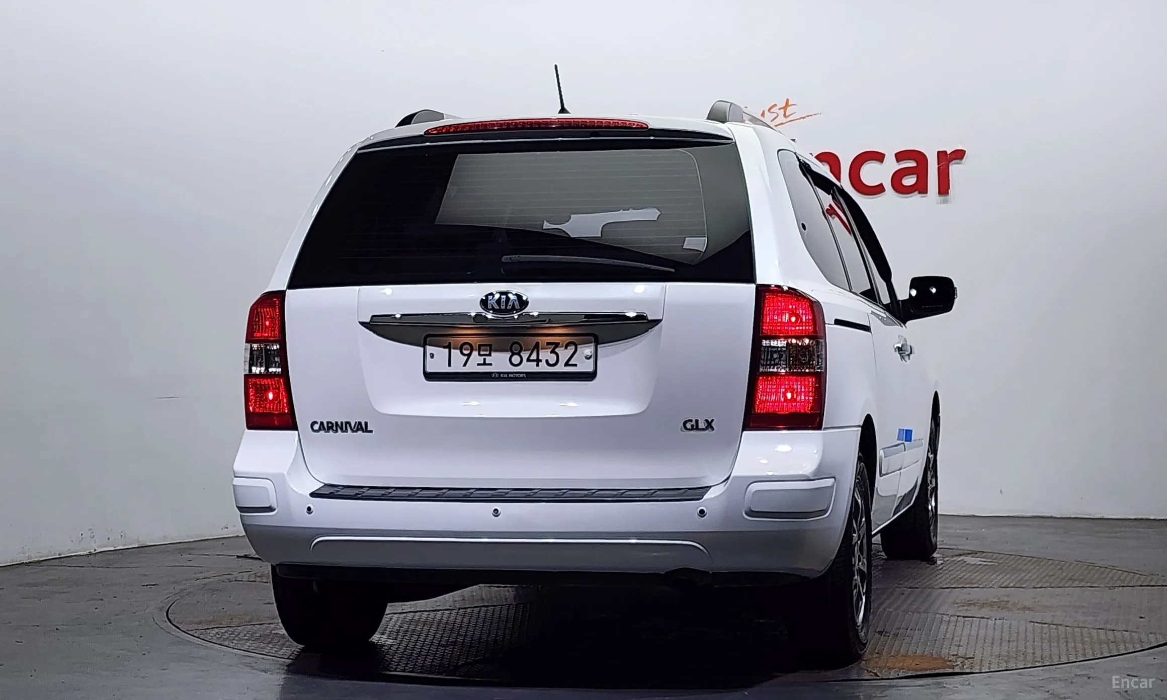 Kia Carnival R превью 3