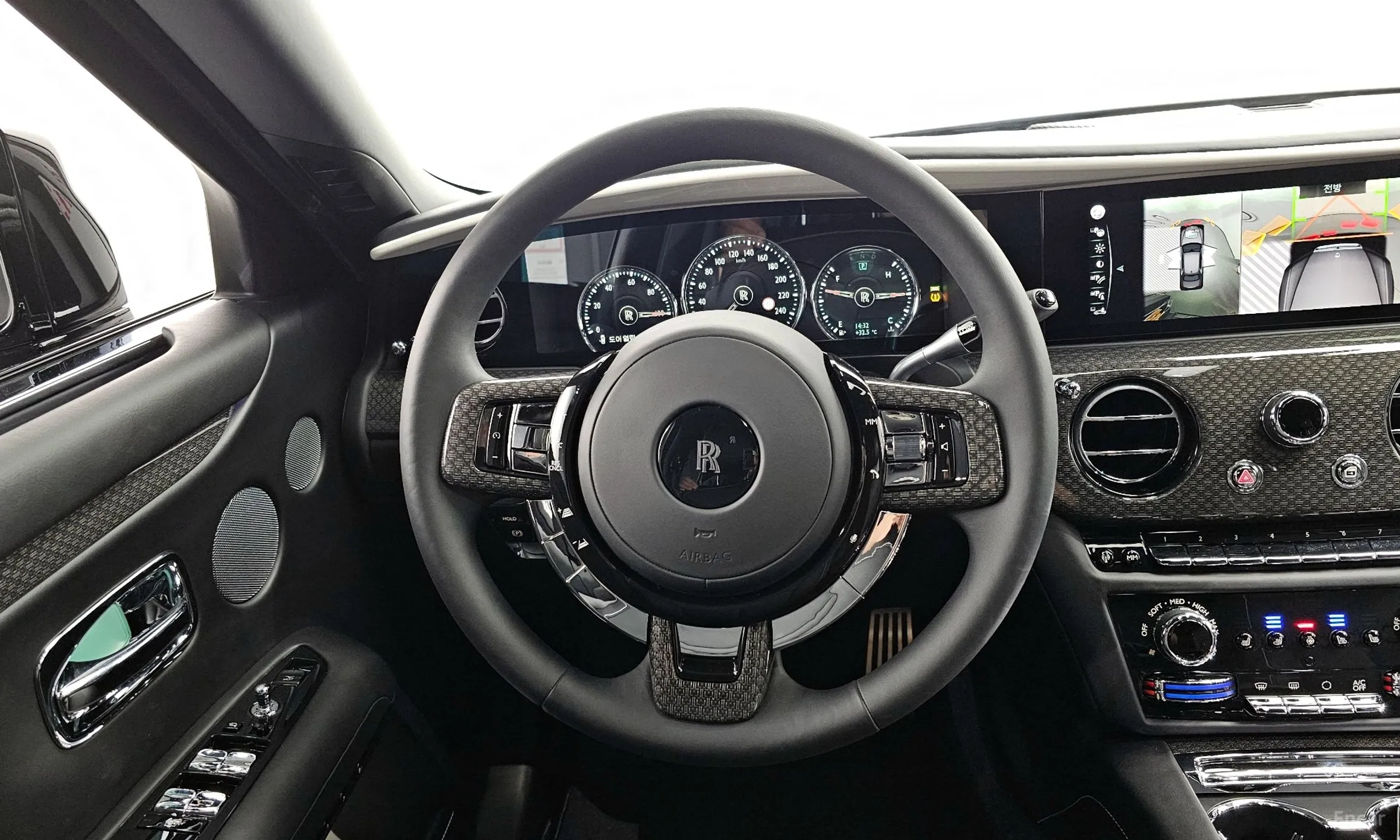 Rolls-Royce Ghost 2nd Generation превью 13