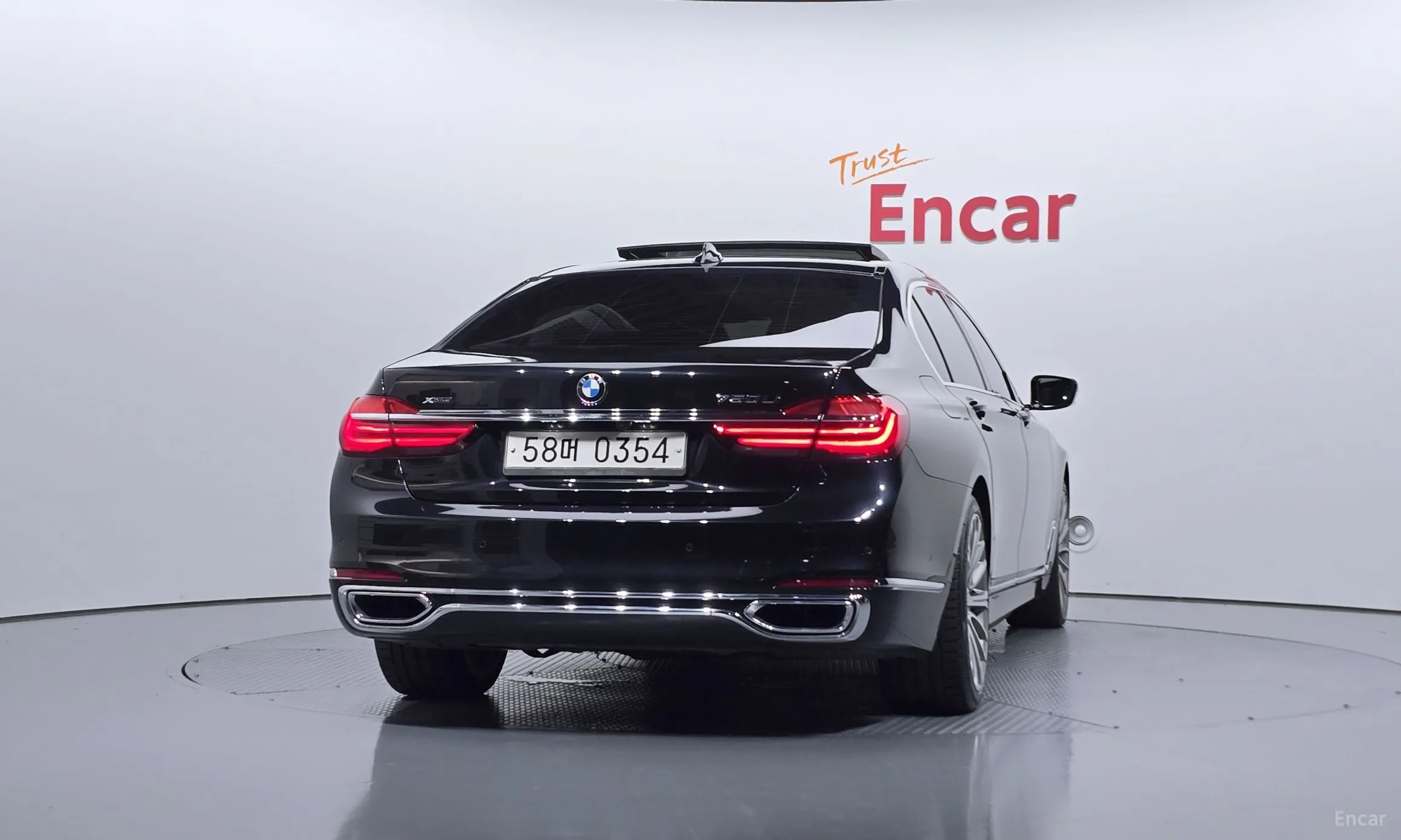 BMW 7 Series (G11) превью 3