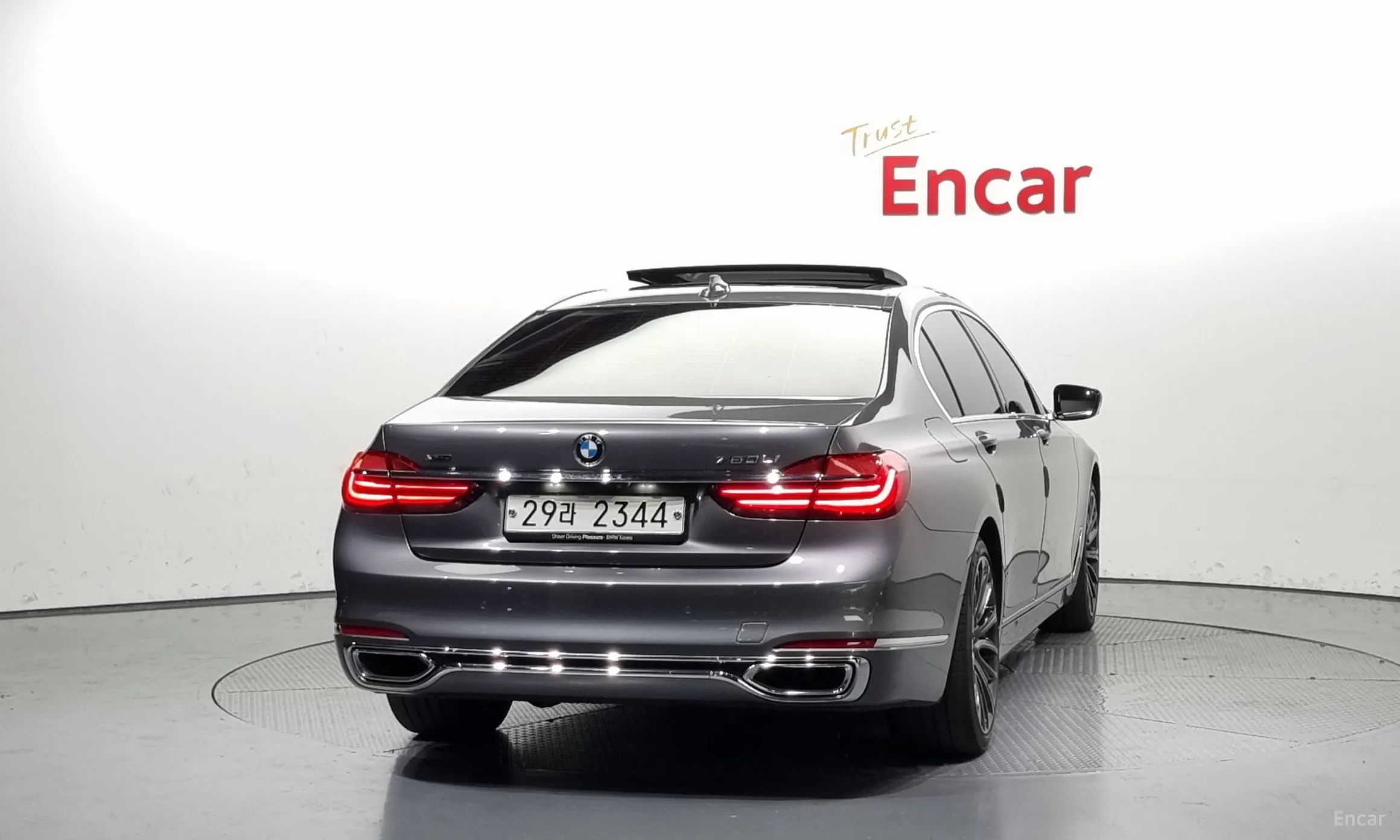 BMW 7 Series (G11) превью 3