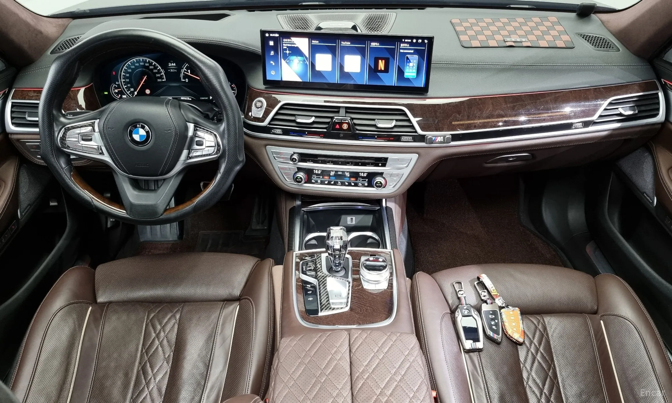 BMW 7 Series (G11) превью 4