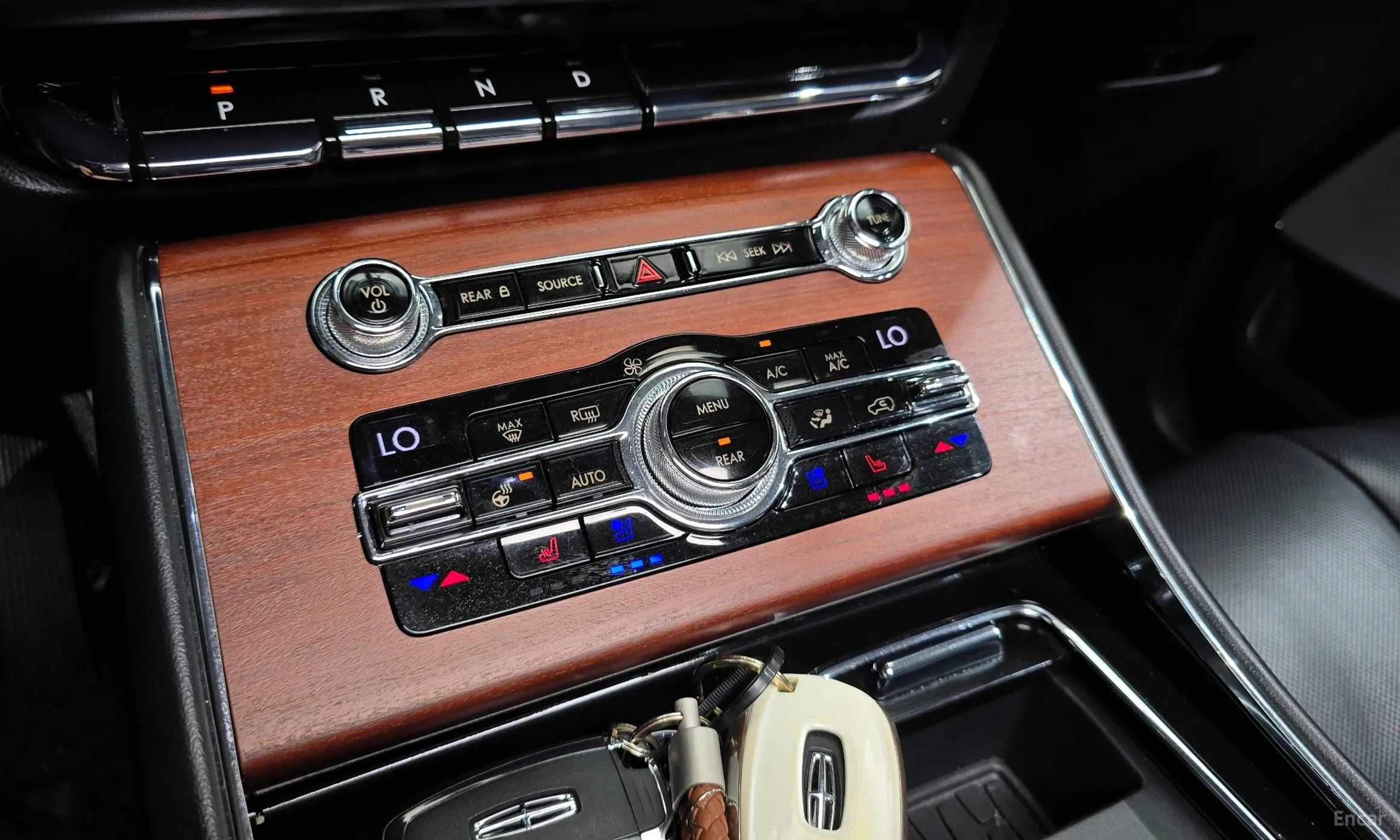Lincoln Aviator 2nd Generation превью 16