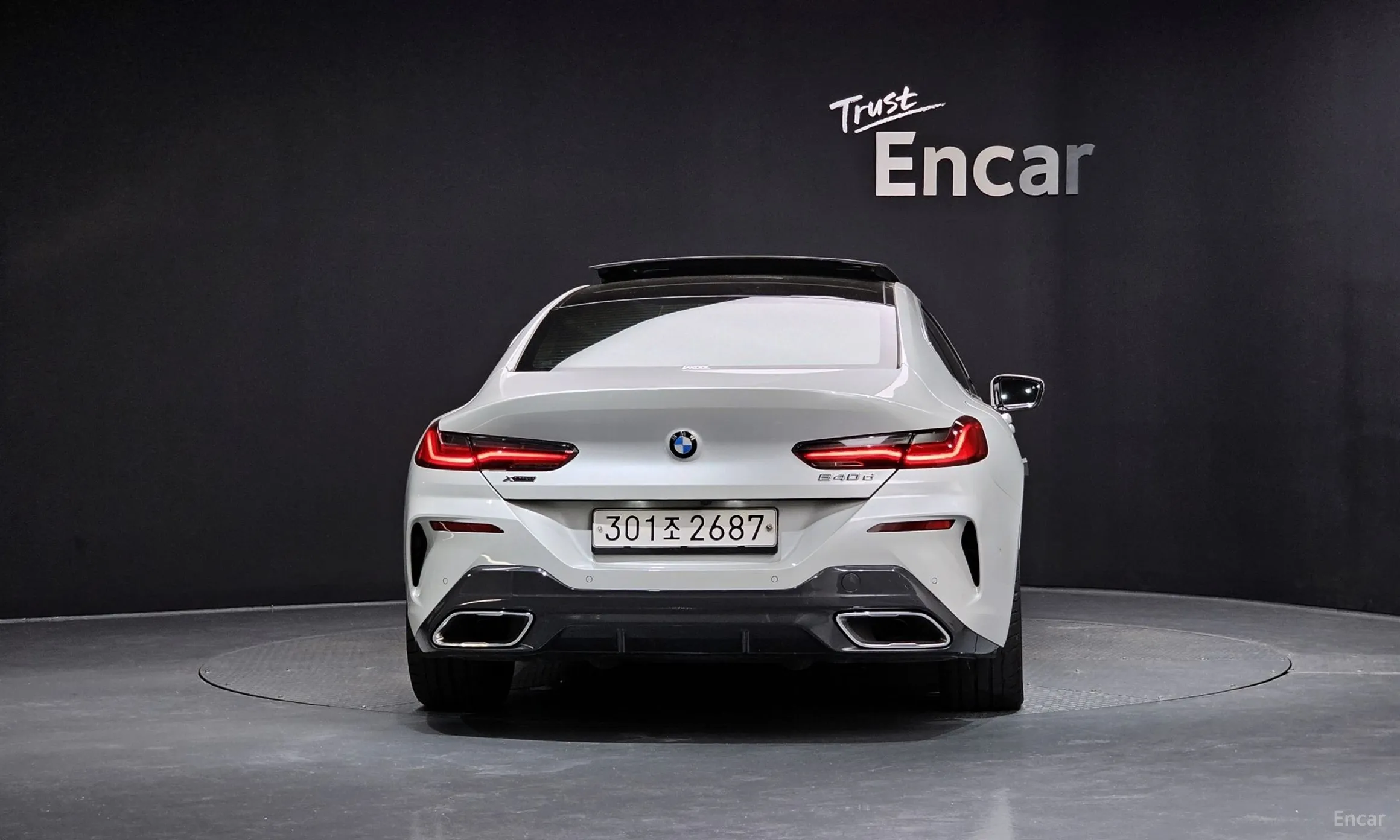 BMW 8-series (G15) превью 3