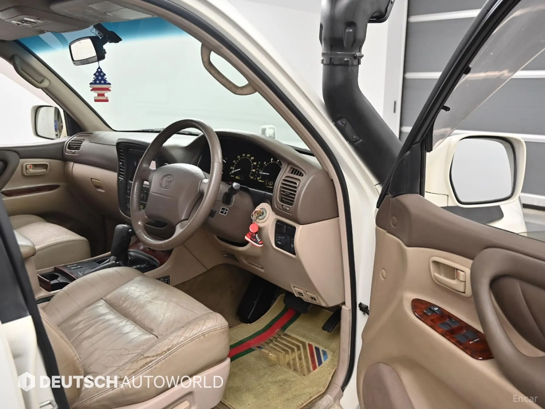 Toyota Land Cruiser превью 11
