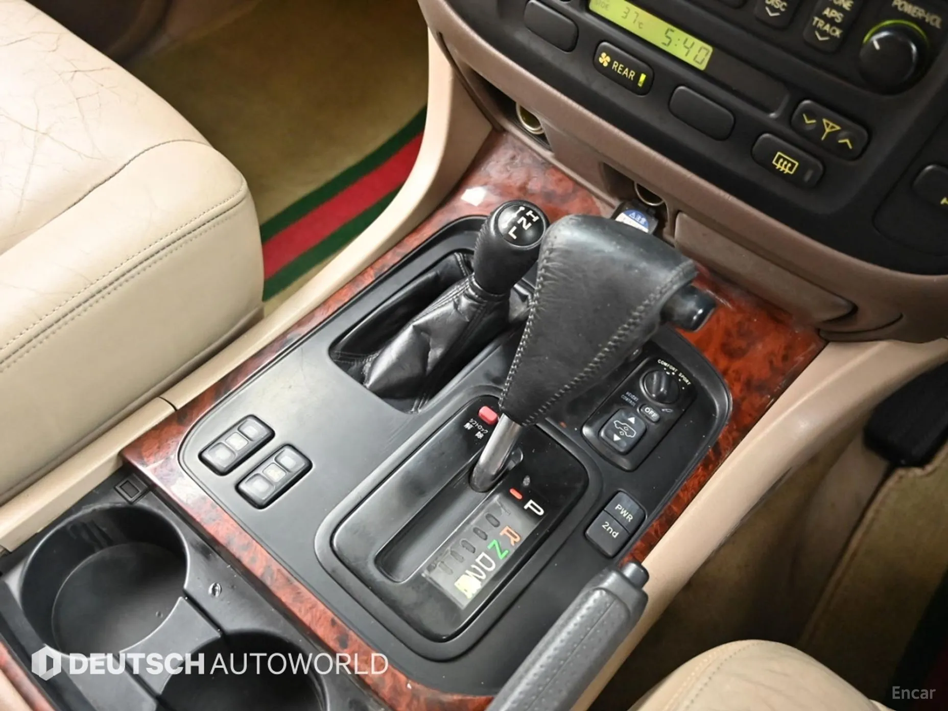 Toyota Land Cruiser превью 9