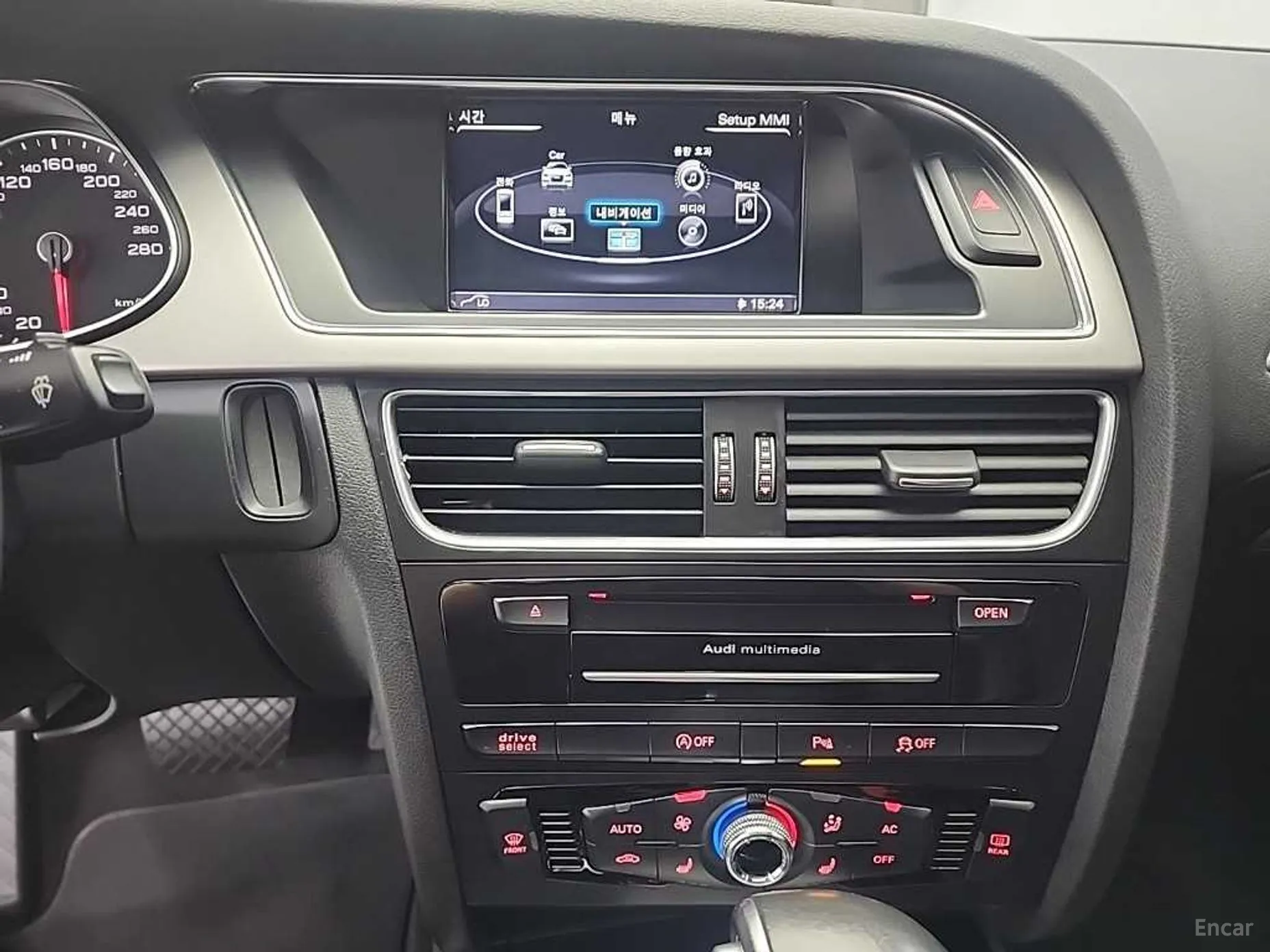 Audi New A4 превью 11