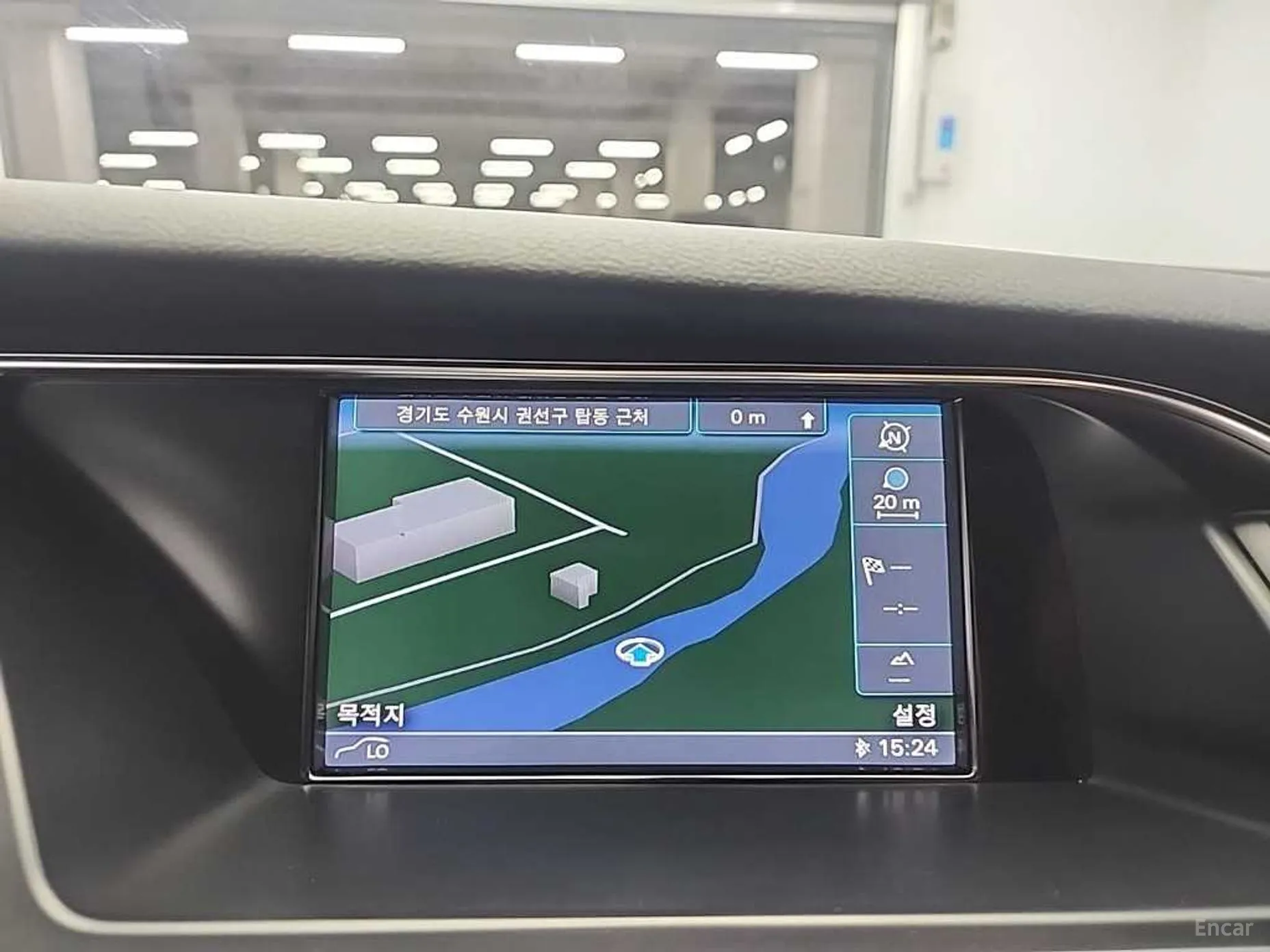 Audi New A4 превью 14