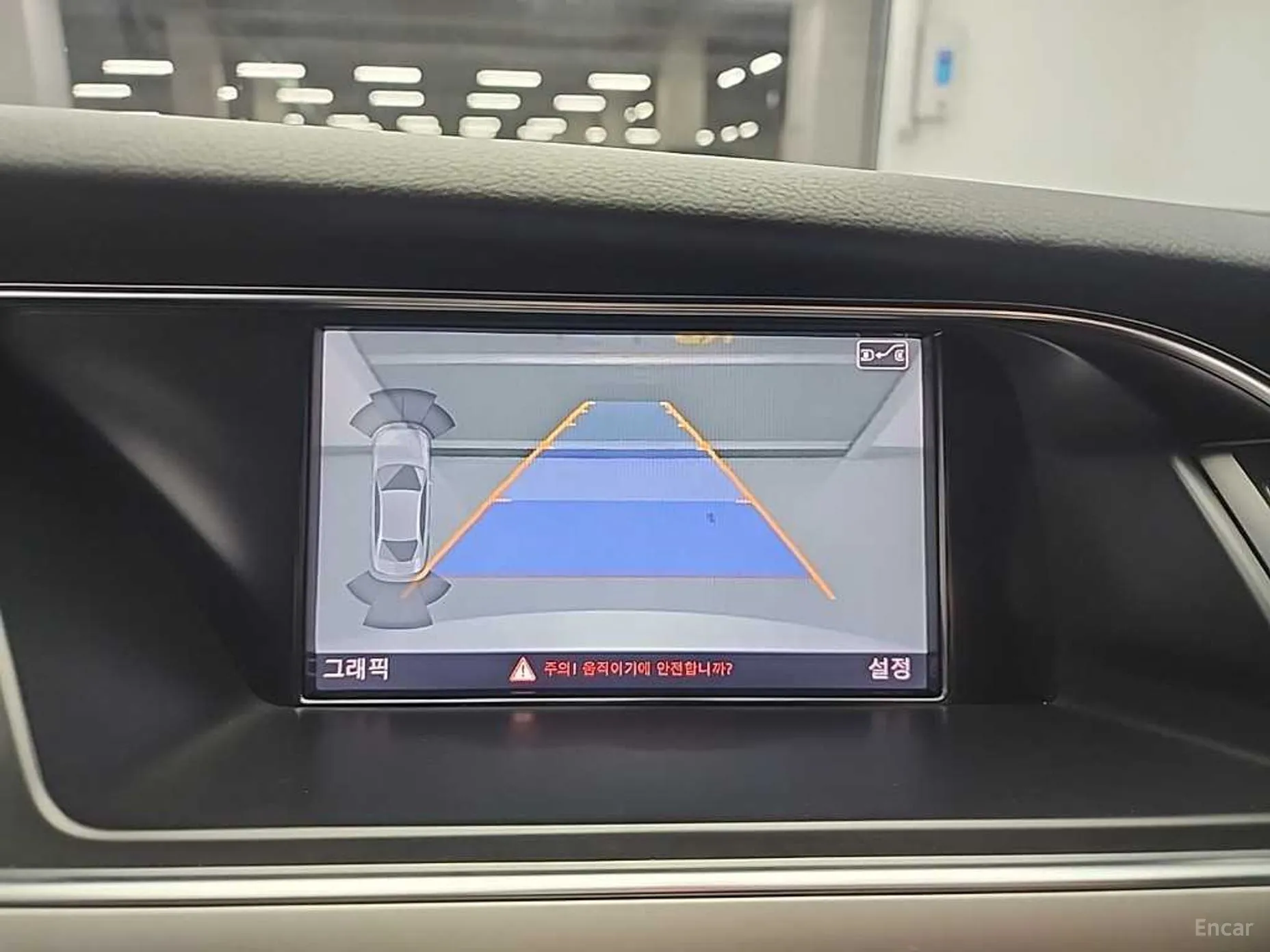 Audi New A4 превью 15