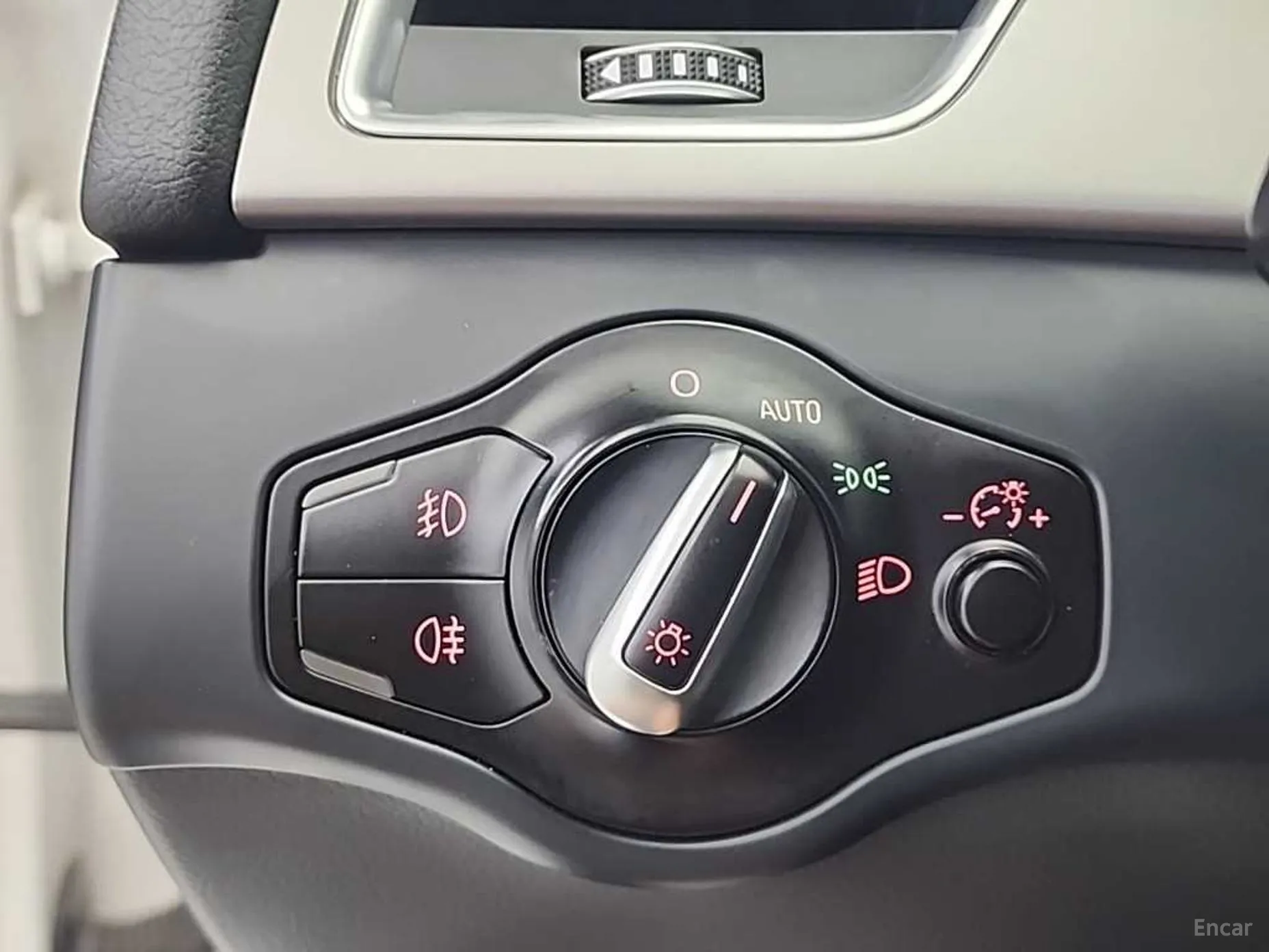 Audi New A4 превью 17