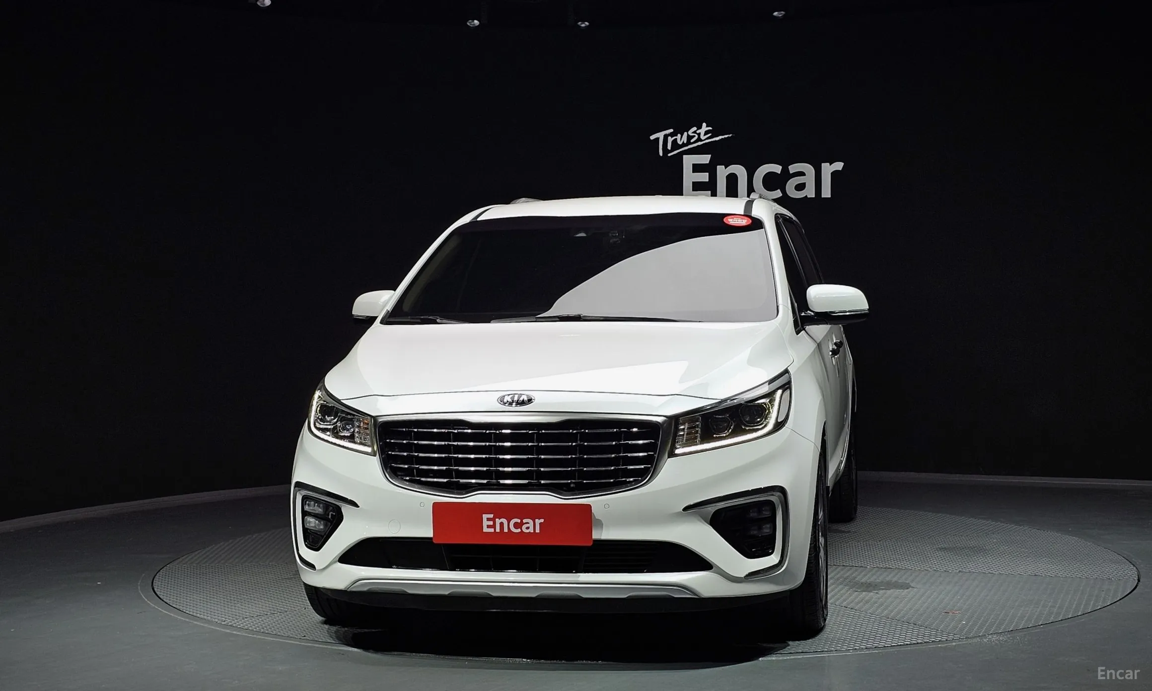 Kia Carnival превью 2