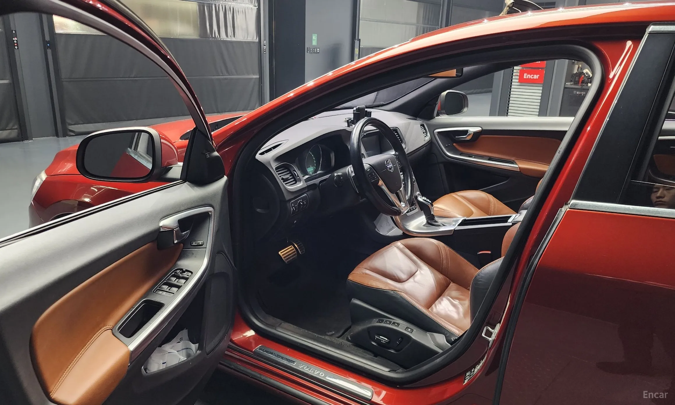 Volvo S60 превью 10