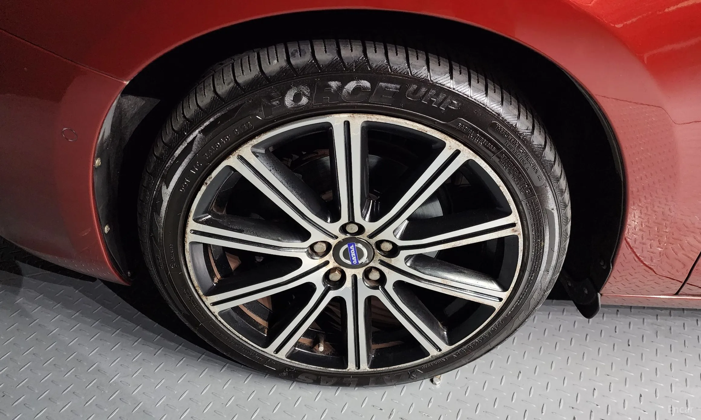 Volvo S60 превью 5