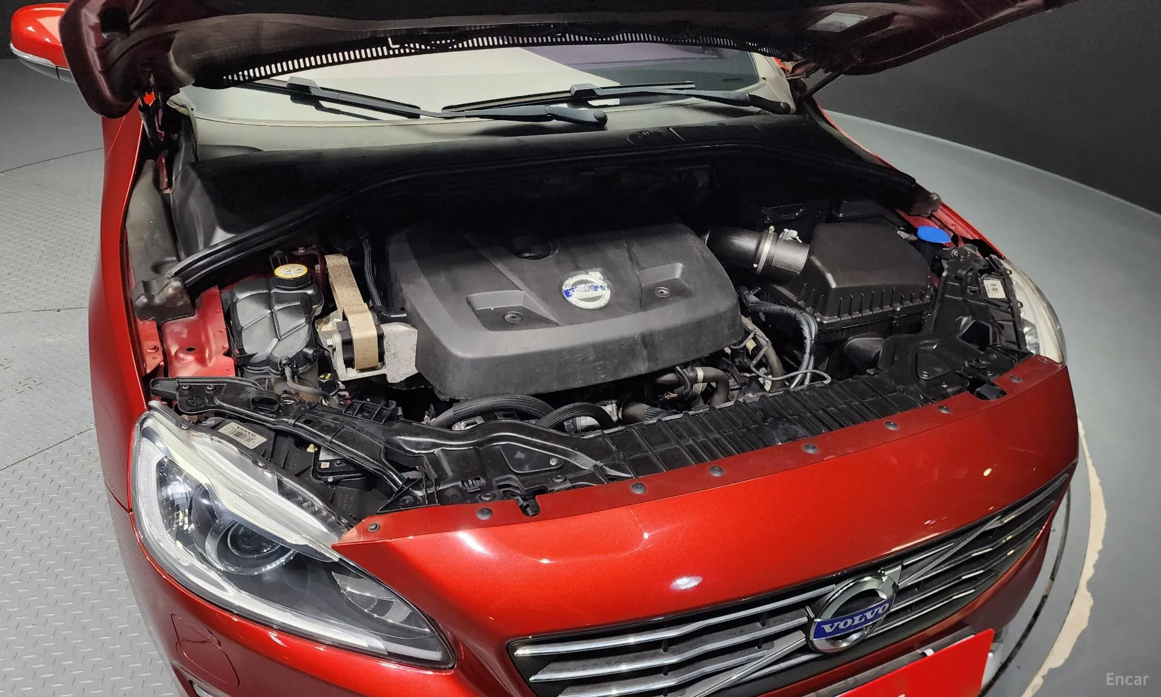 Volvo S60 превью 6