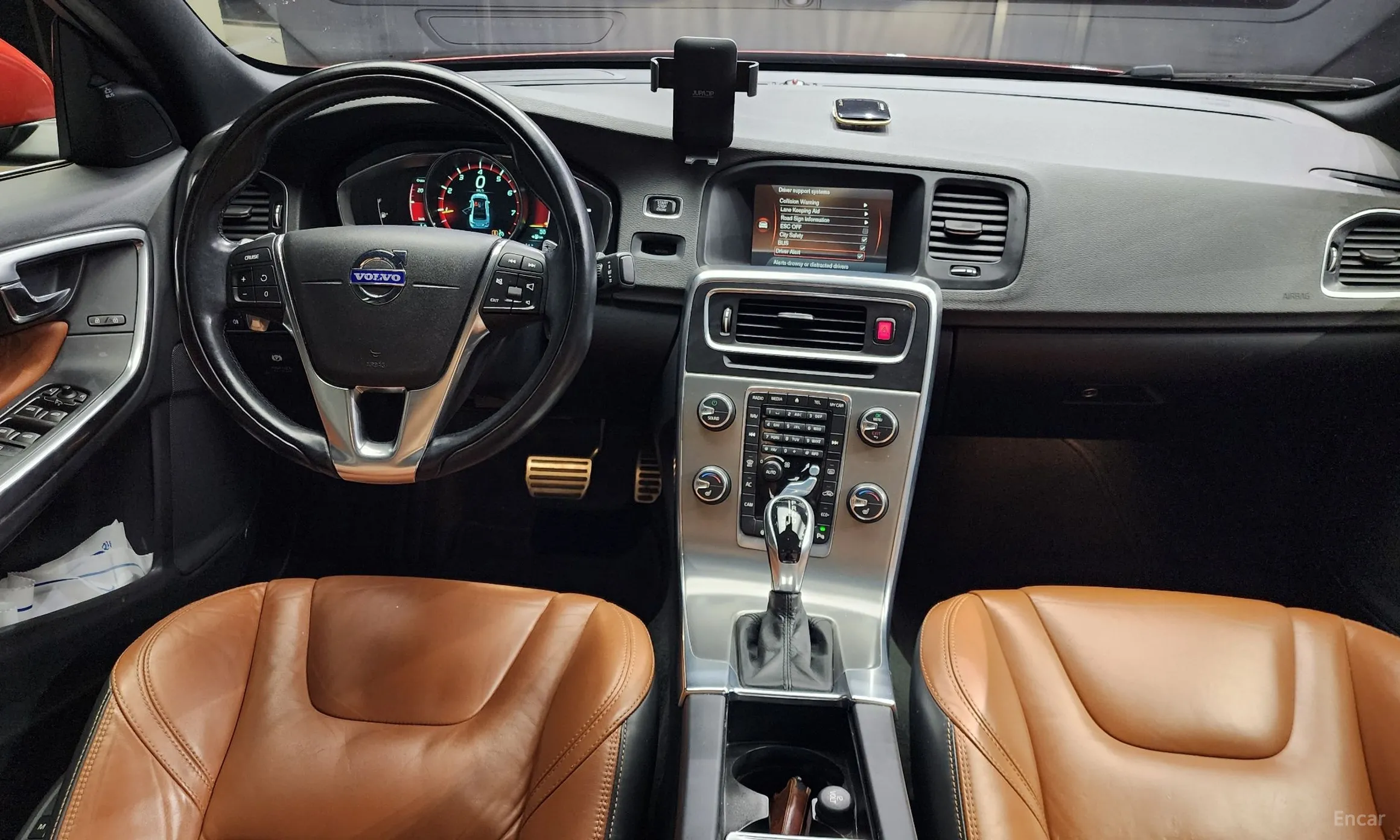 Volvo S60 превью 7