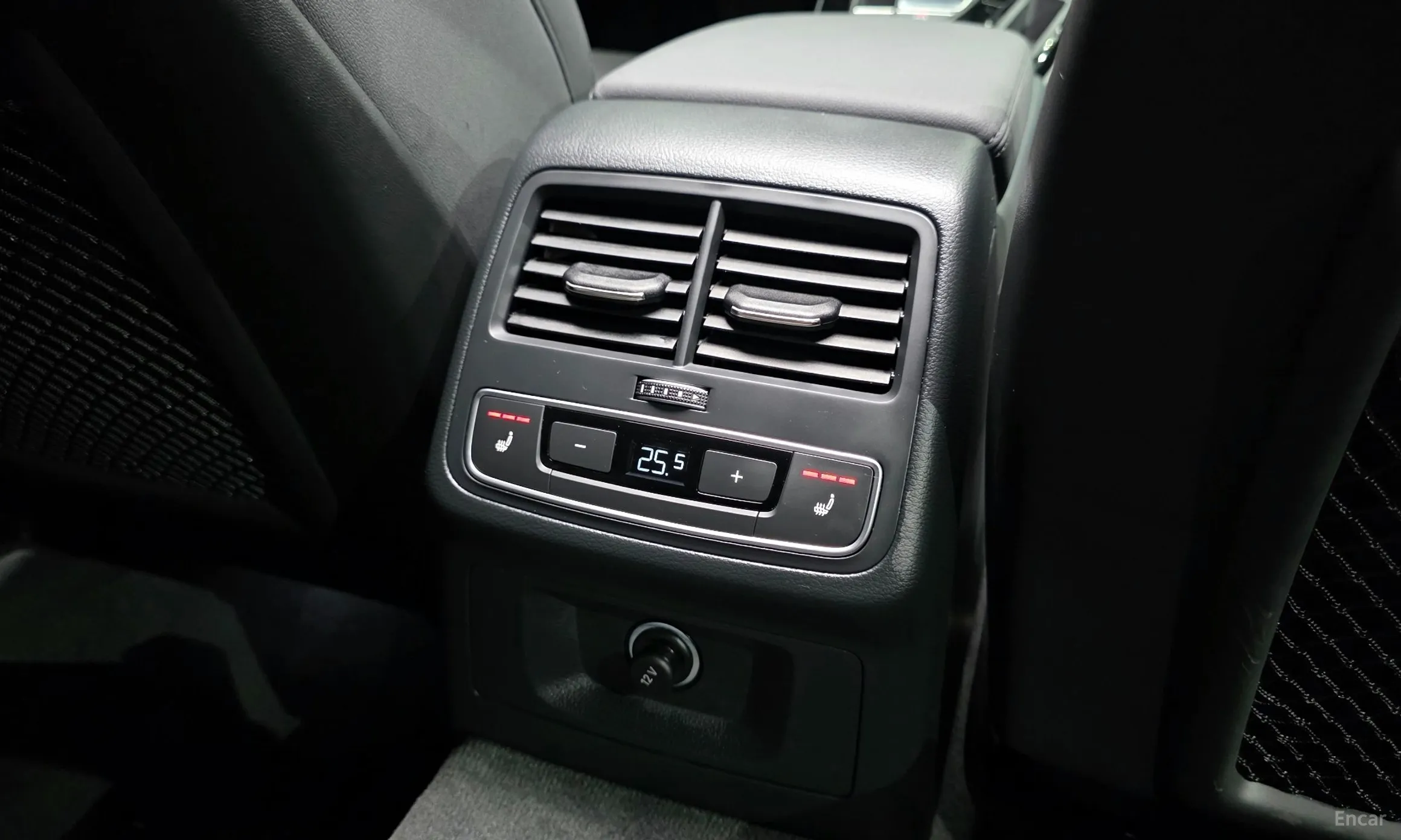 Audi A4 (B9) превью 18