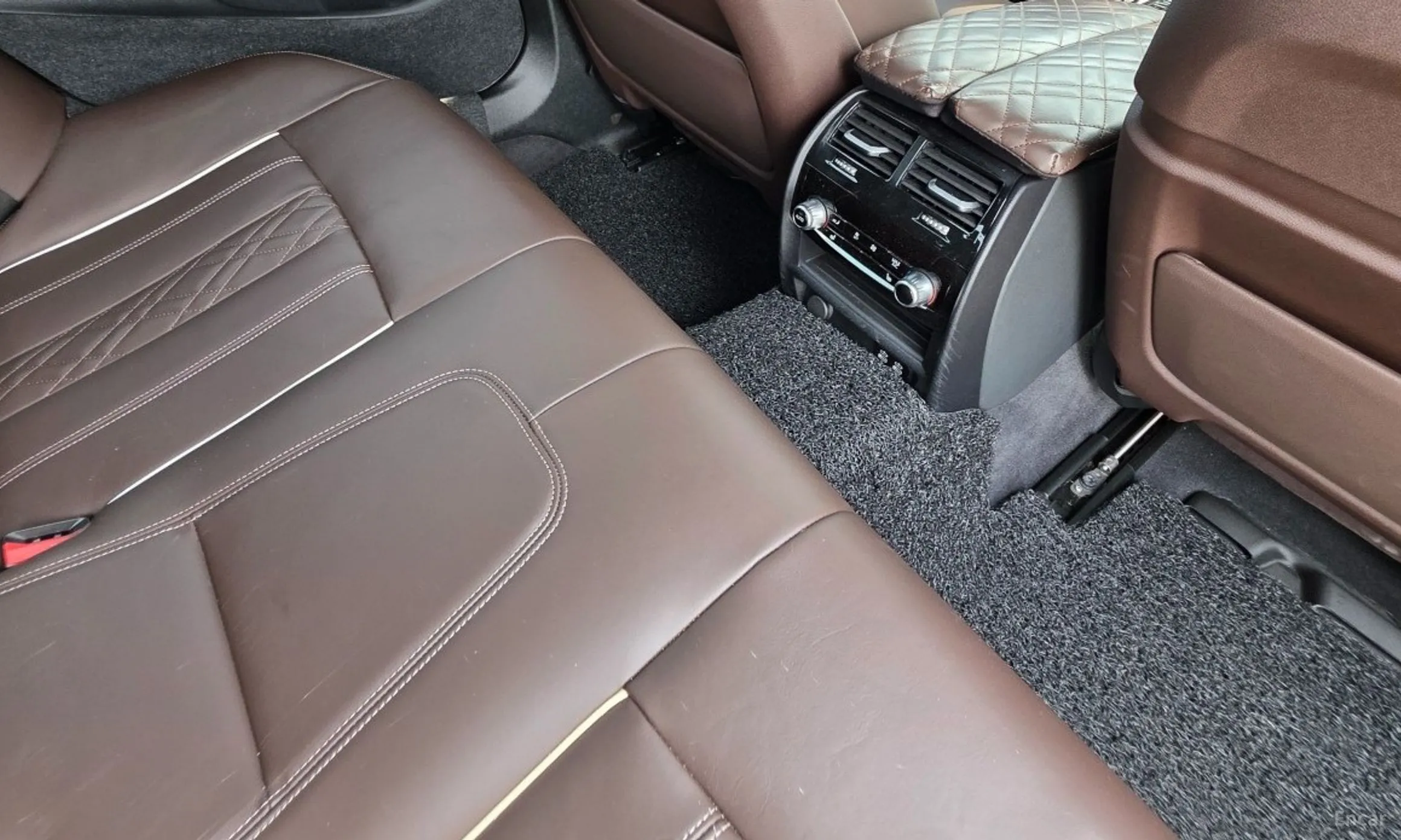 BMW 5 Series (G30) превью 4