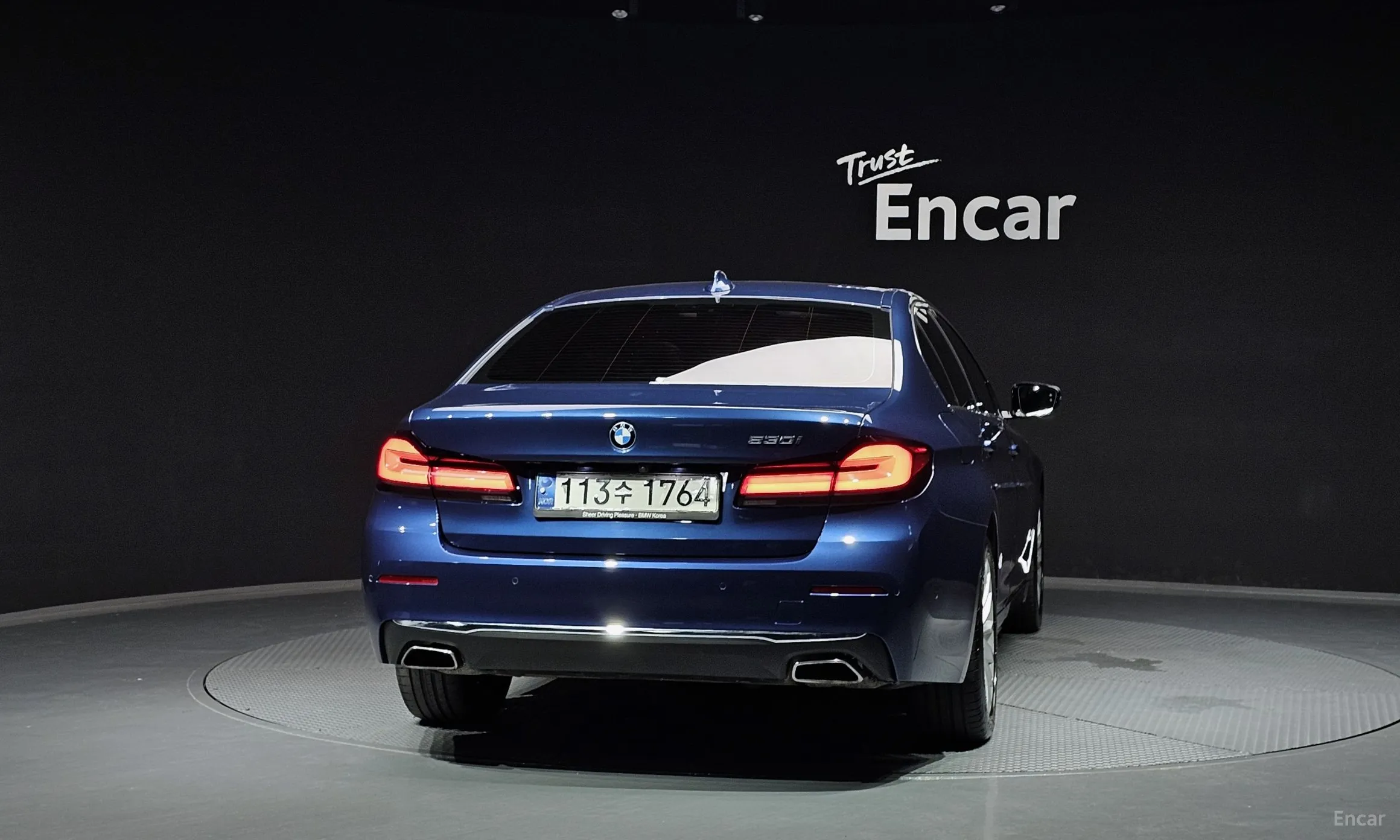 BMW 5 Series (G30) превью 3