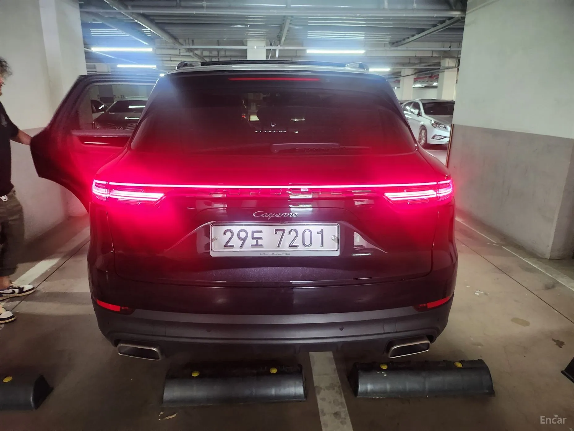 Porsche Cayenne (PO536) превью 3