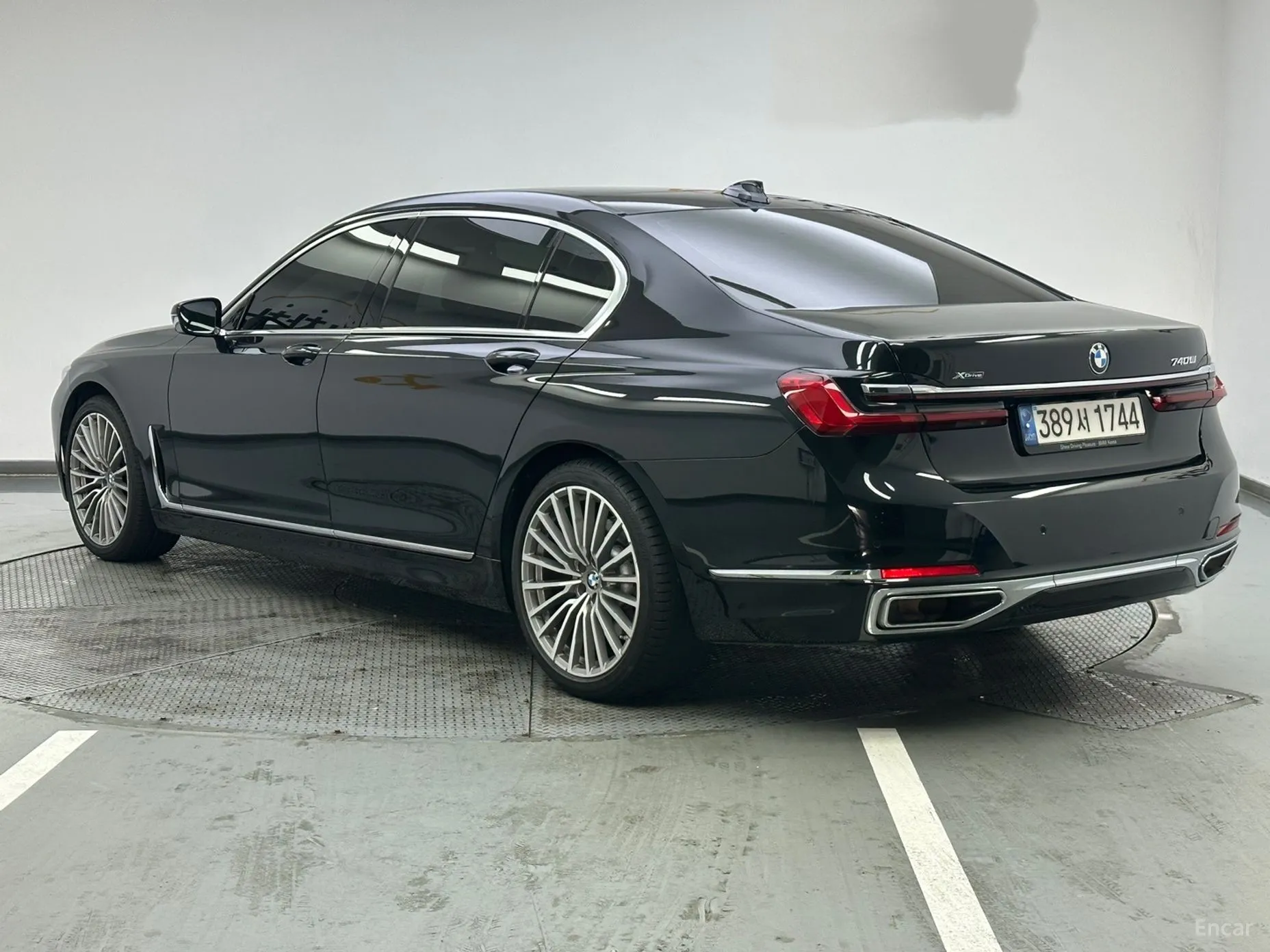 BMW 7 Series (G11)