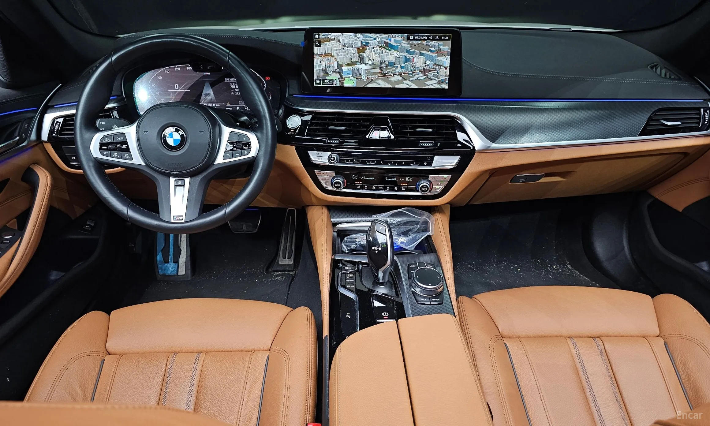 BMW 5 Series (G30) превью 4