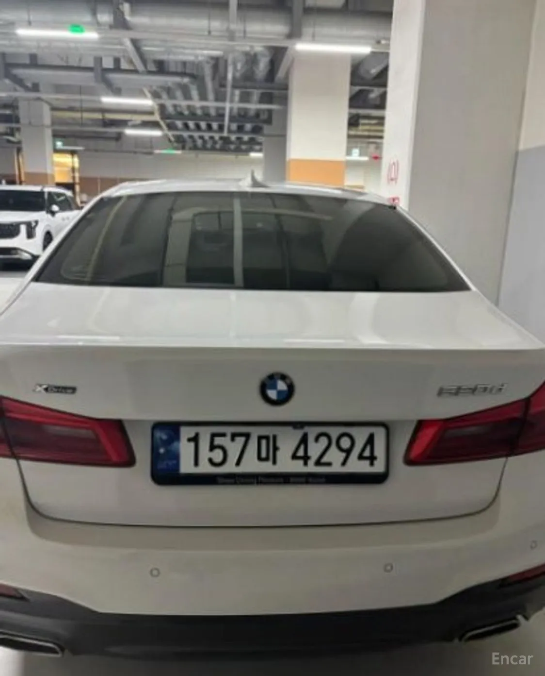 BMW 5 Series (G30) превью 2
