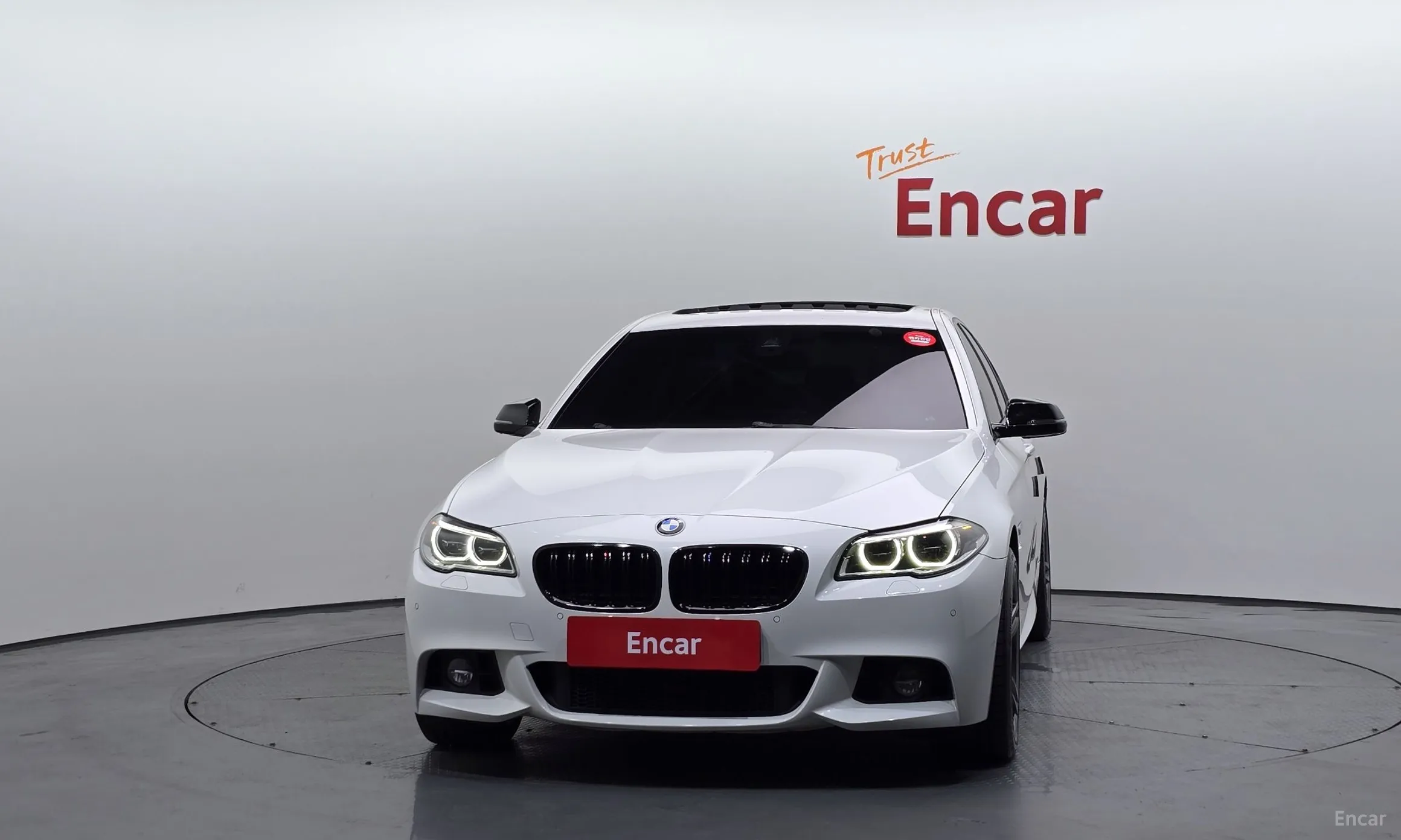 BMW 5 Series (F10) превью 2