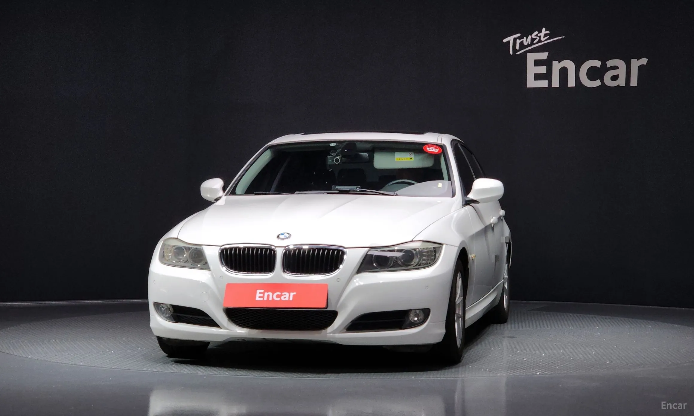 BMW 3 Series (E90) превью 2