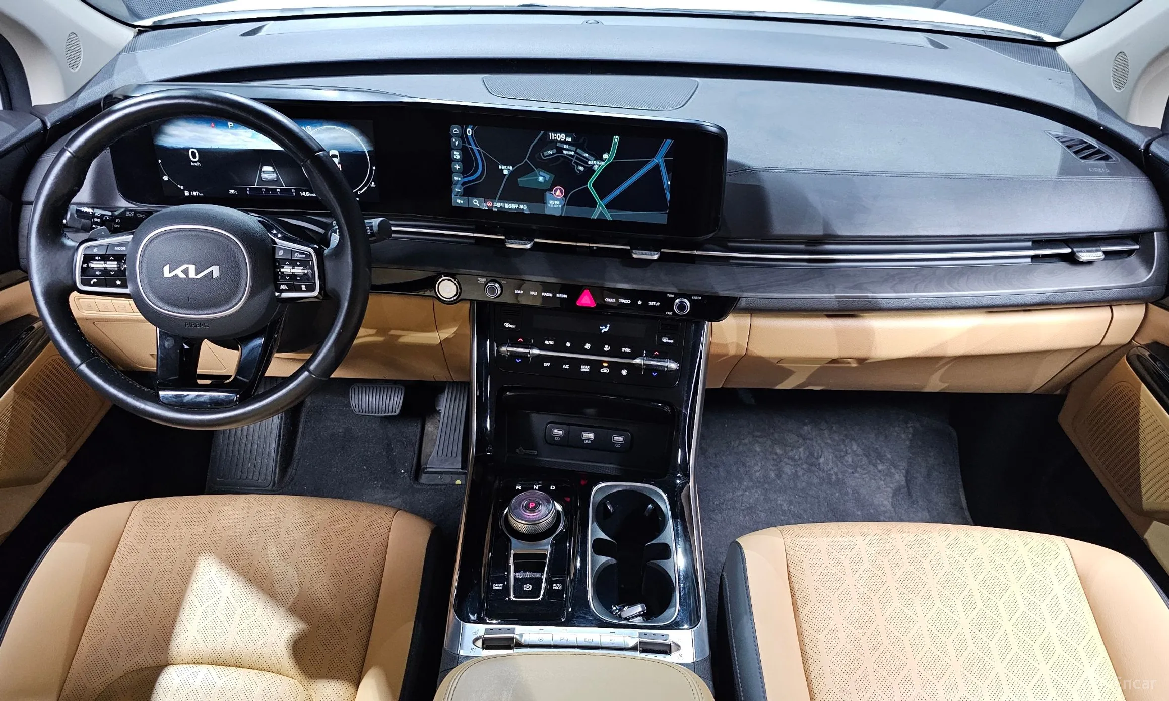 Kia Carnival Gen 4 превью 4