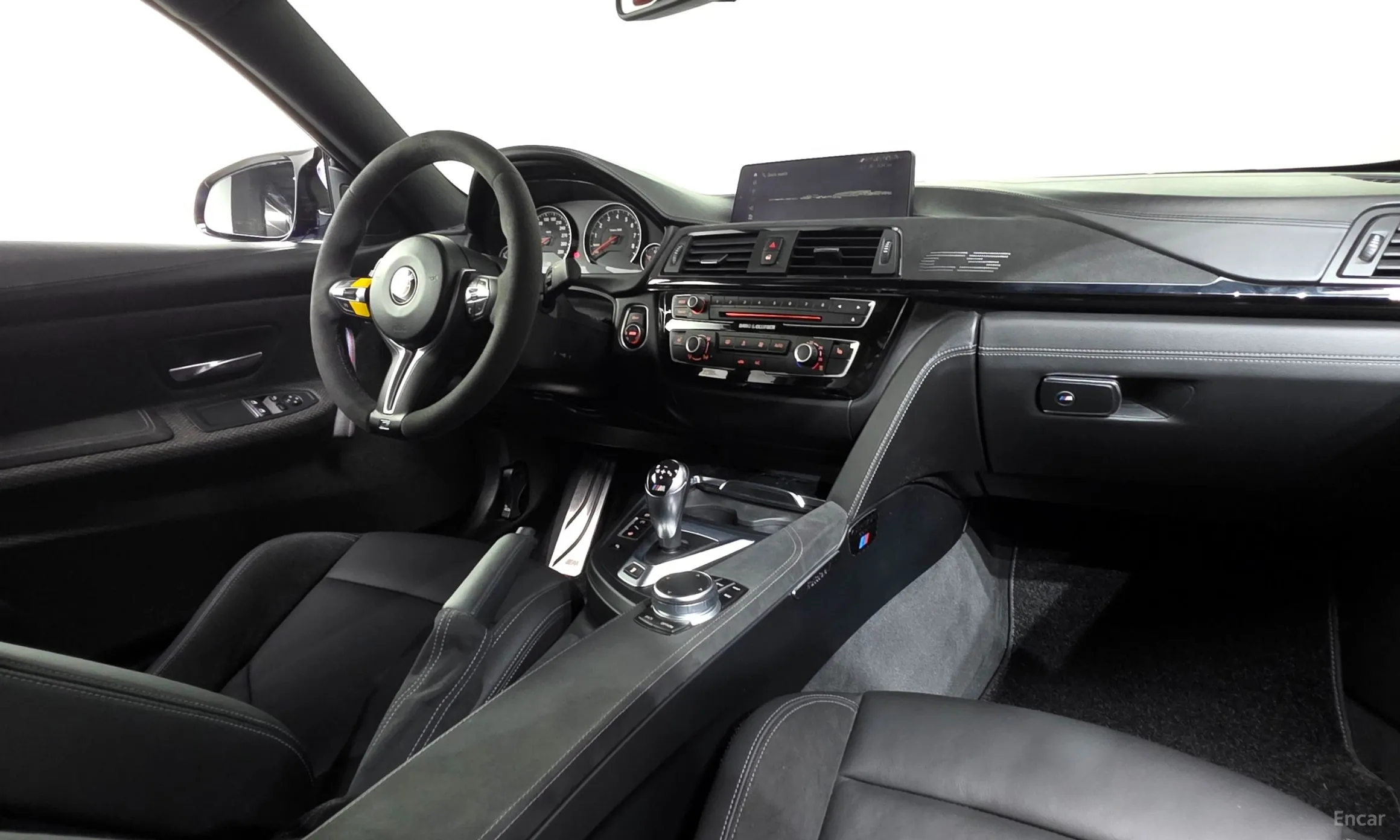 BMW M4 (F82) превью 4