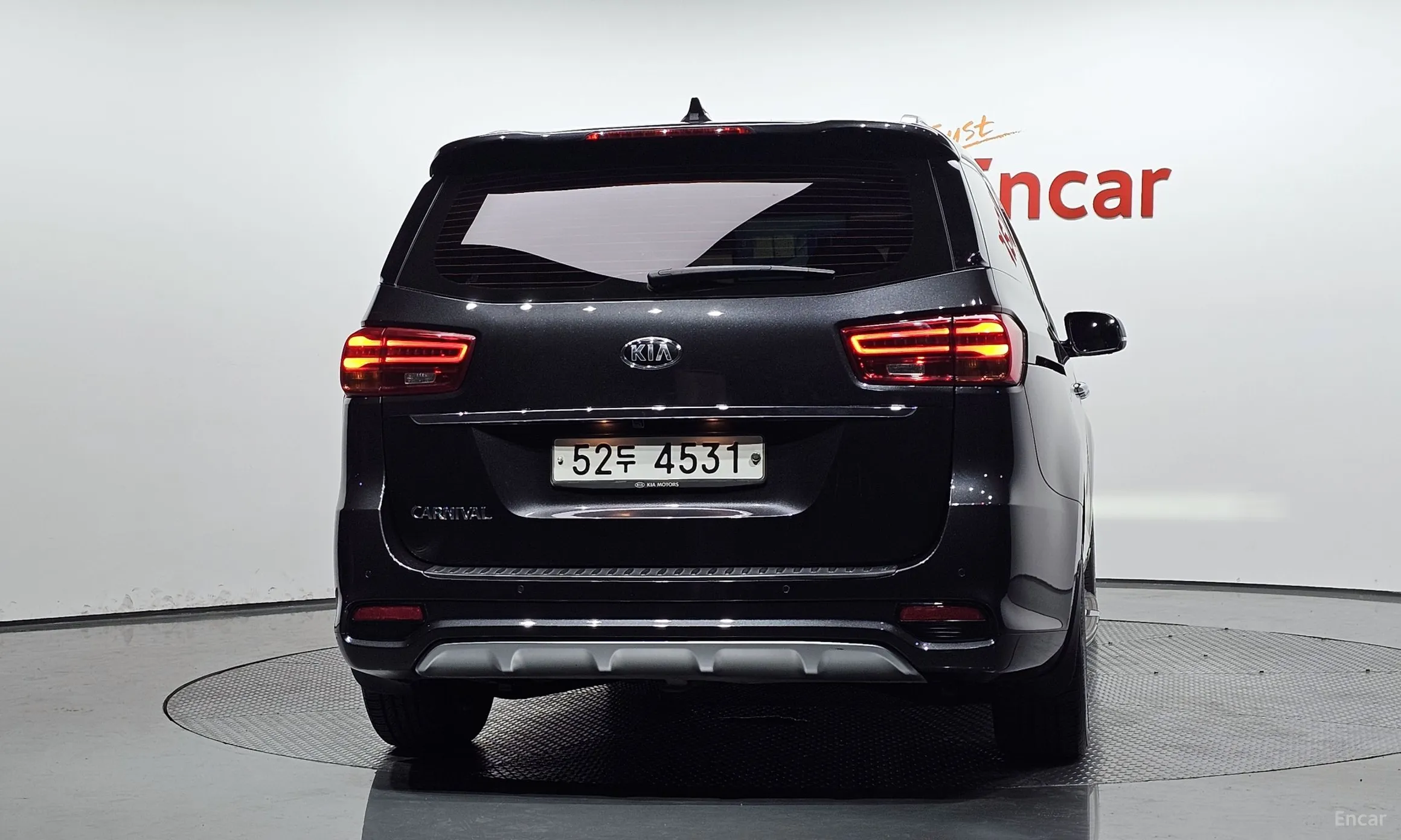 Kia Carnival превью 3