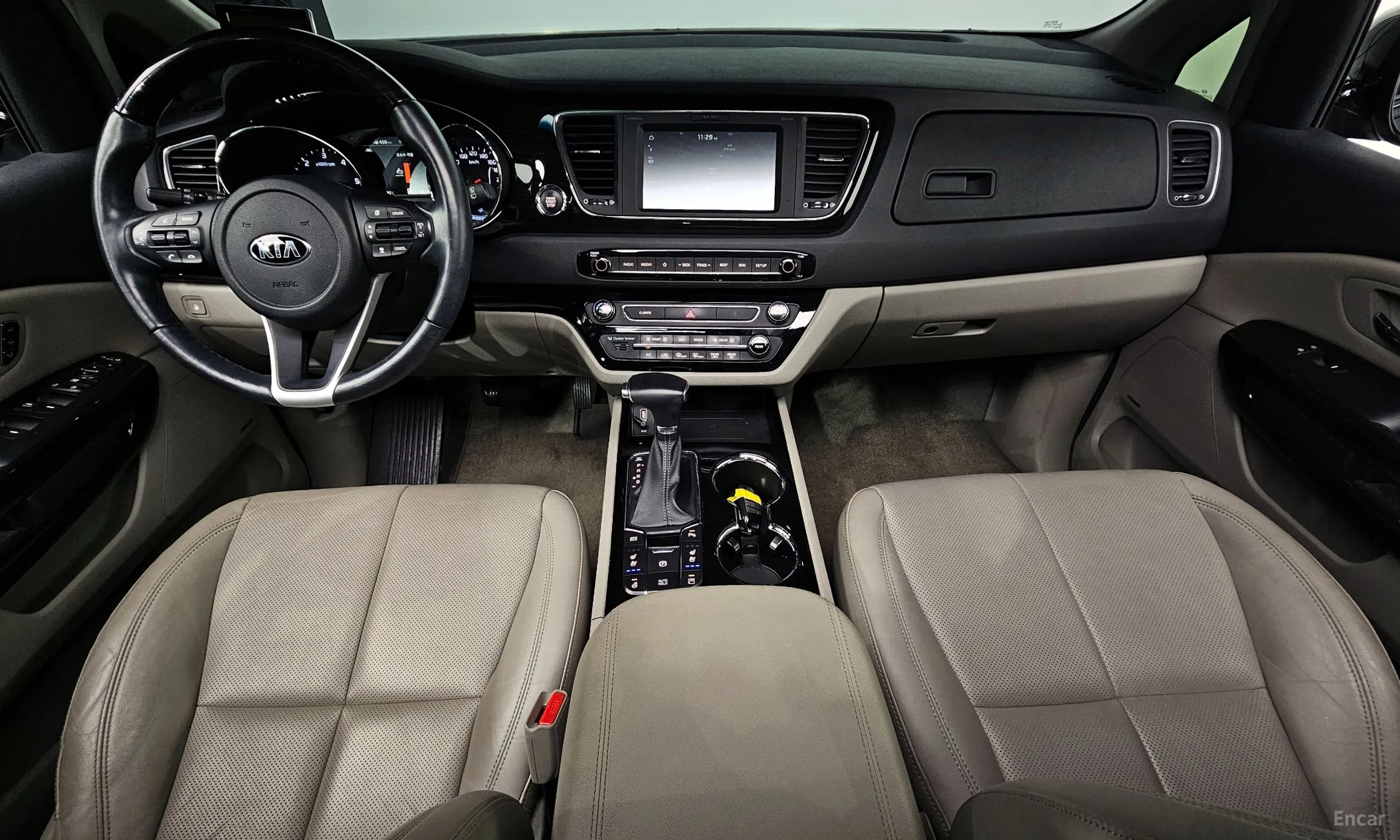 Kia Carnival превью 4
