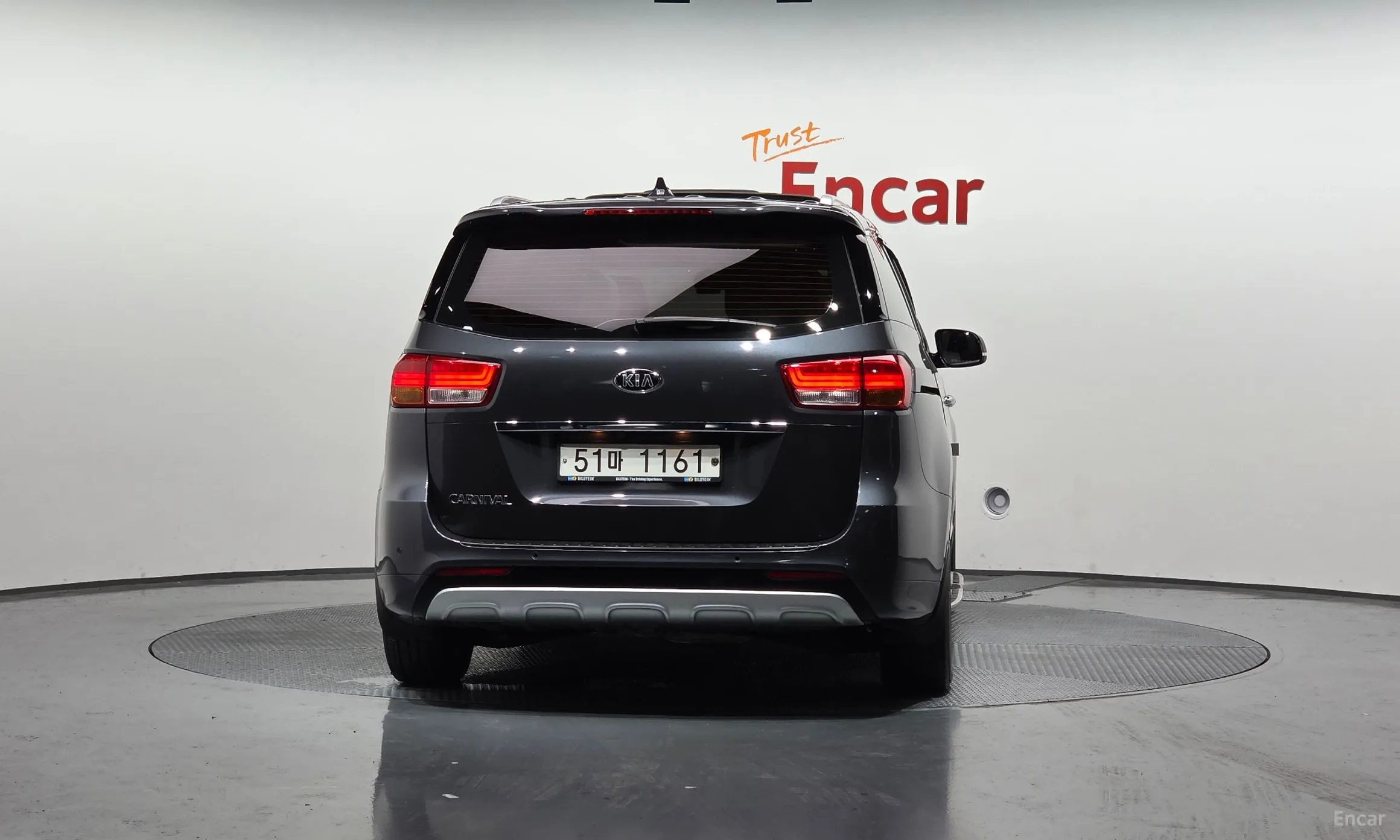 Kia Carnival превью 3