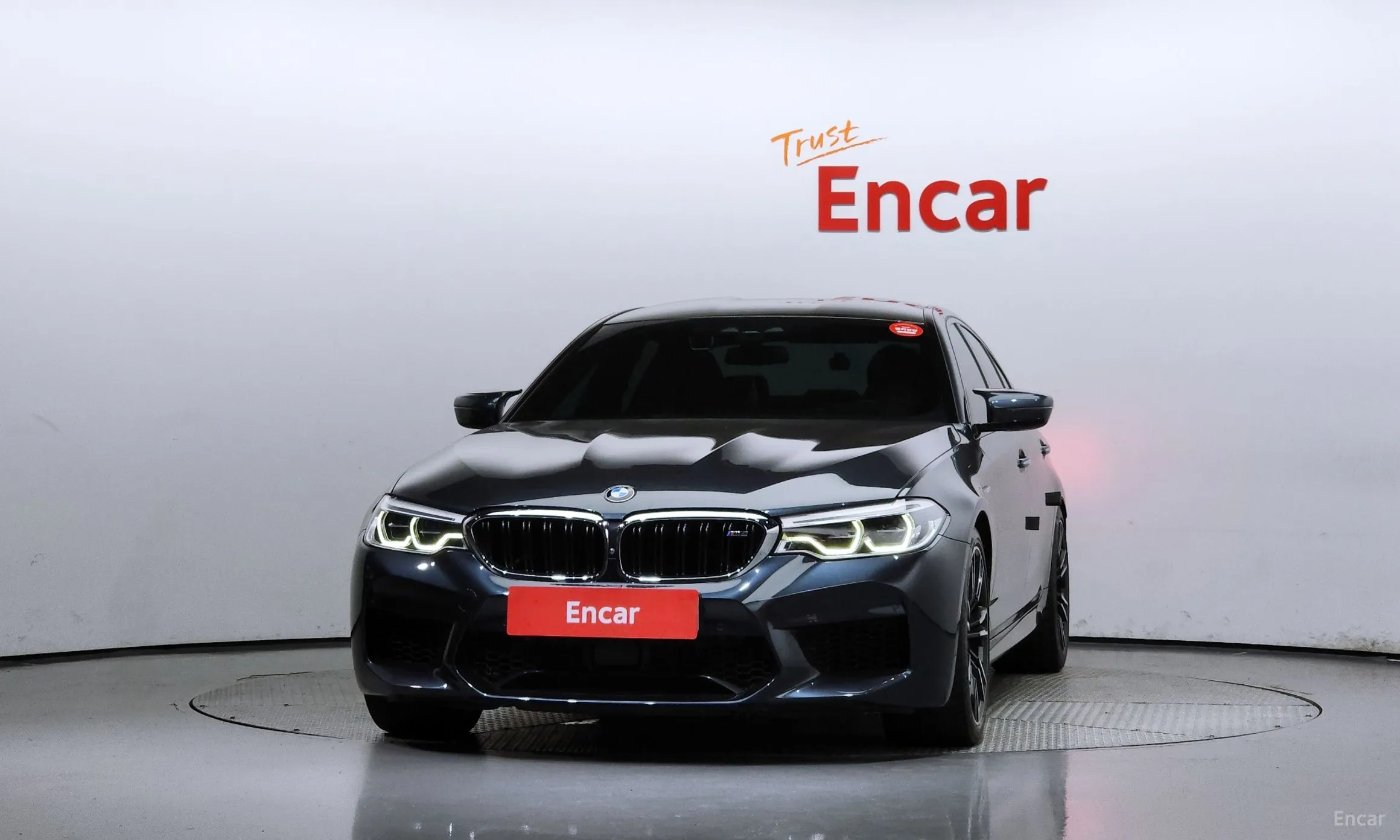 BMW M5 (F90)