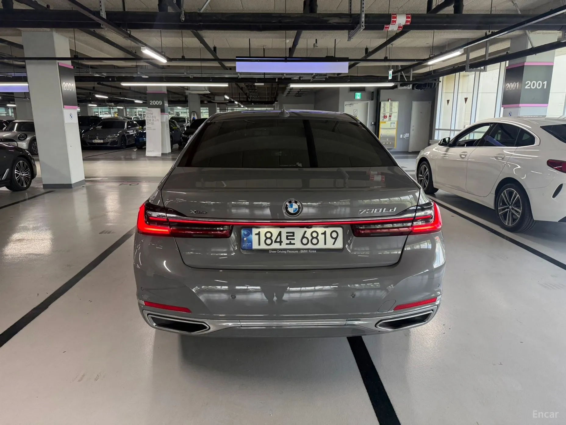 BMW 7 Series (G11) превью 3