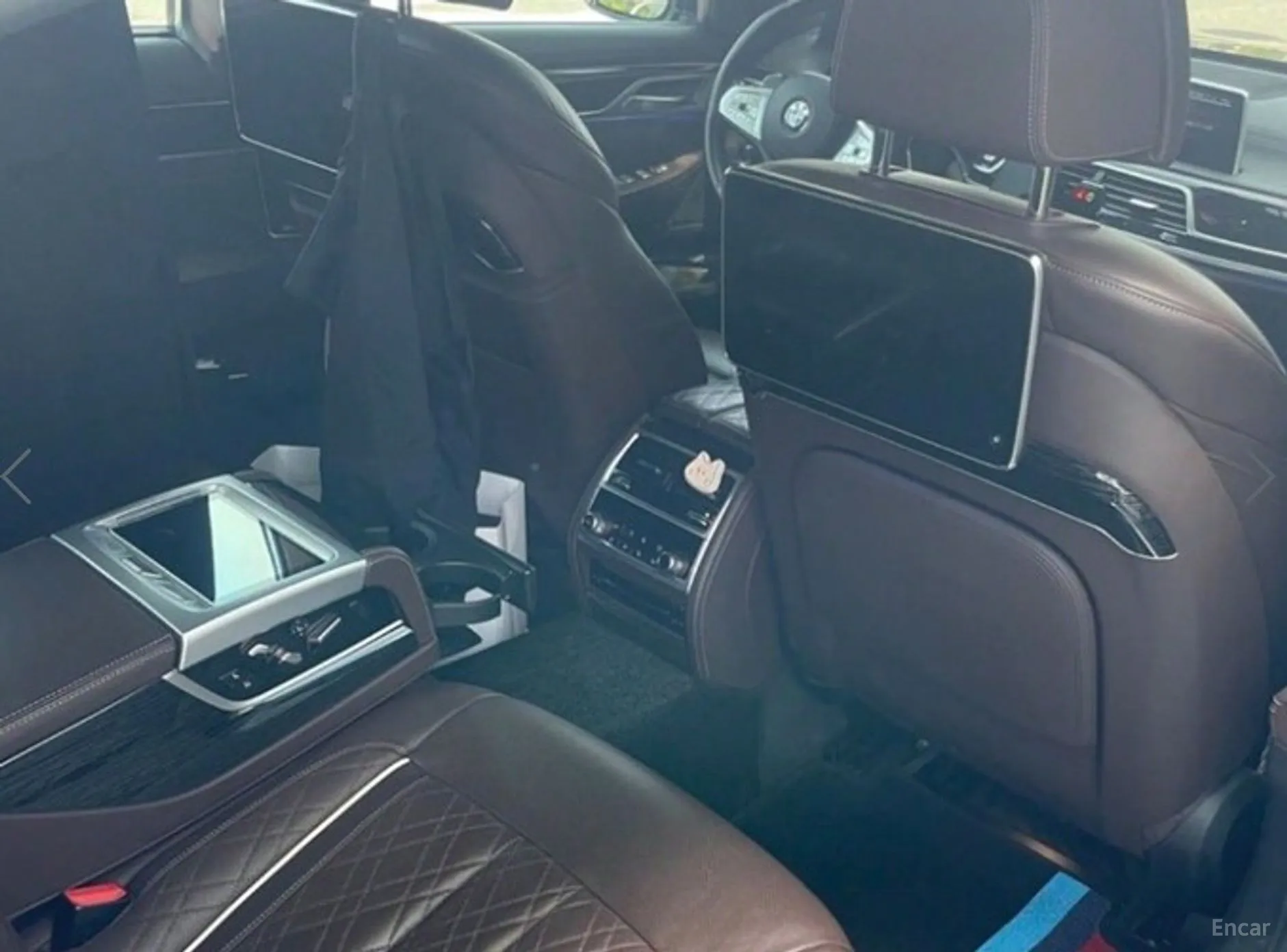 BMW 7 Series (G11) превью 2