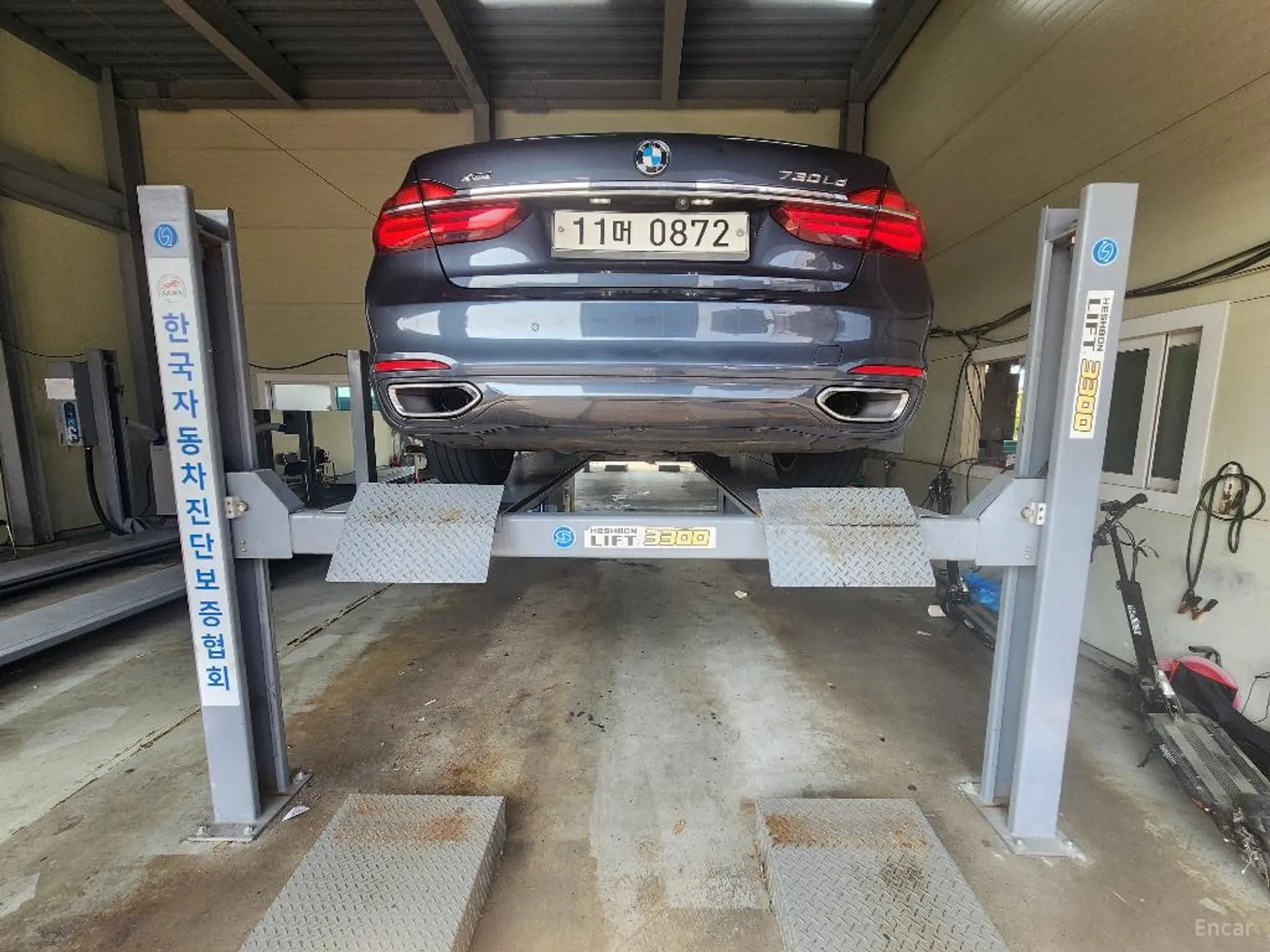 BMW 7 Series (G11) превью 3