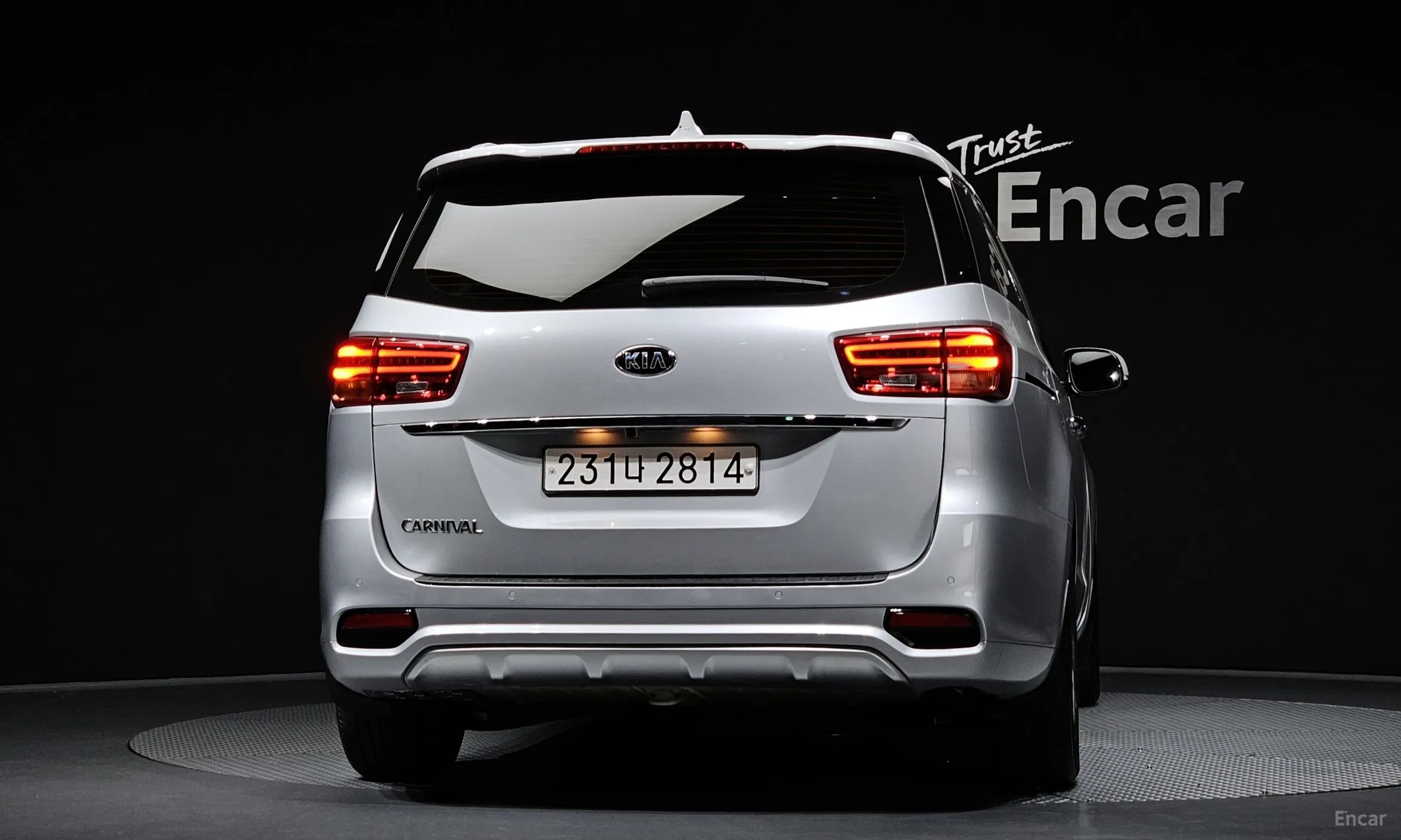 Kia Carnival превью 3