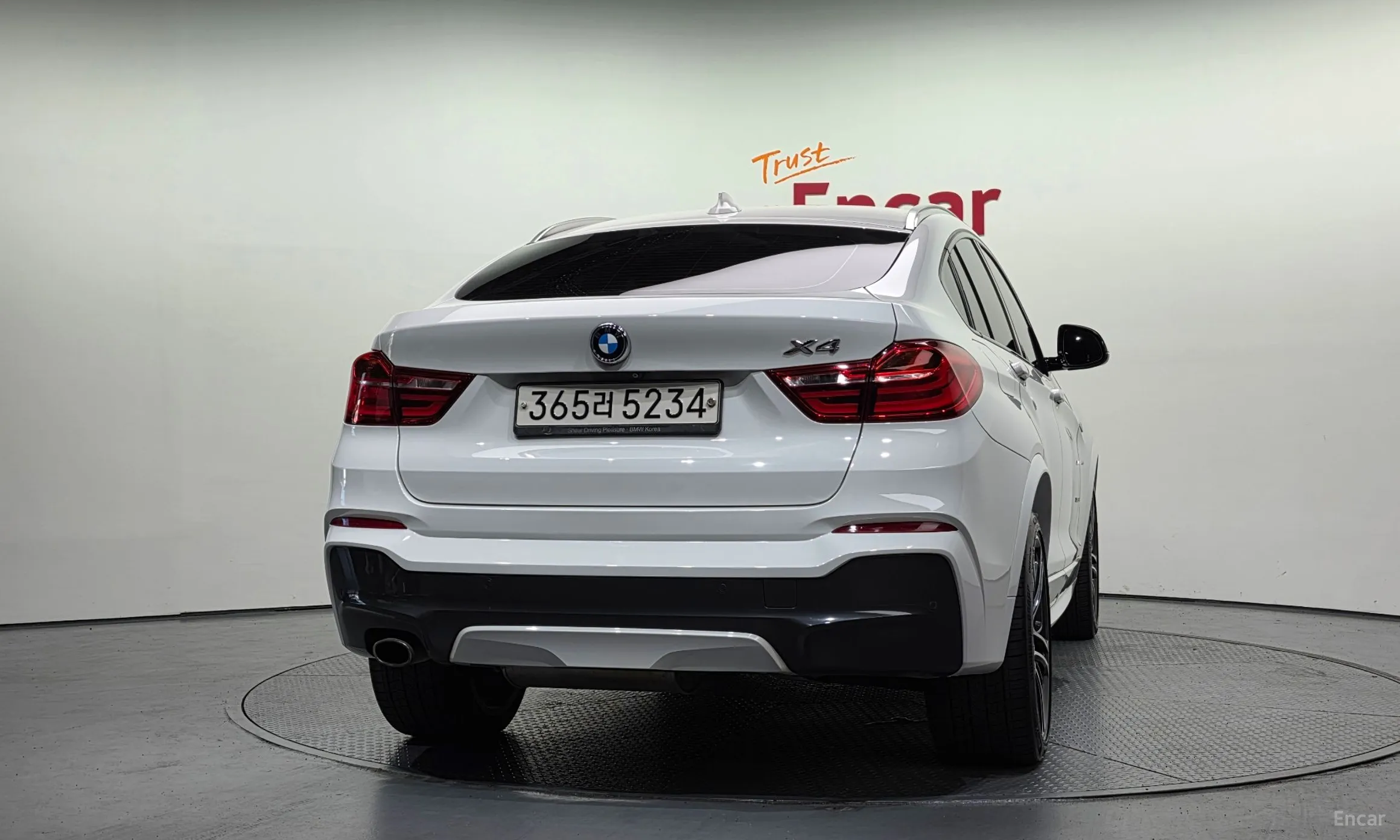 BMW X4 (F26) превью 3
