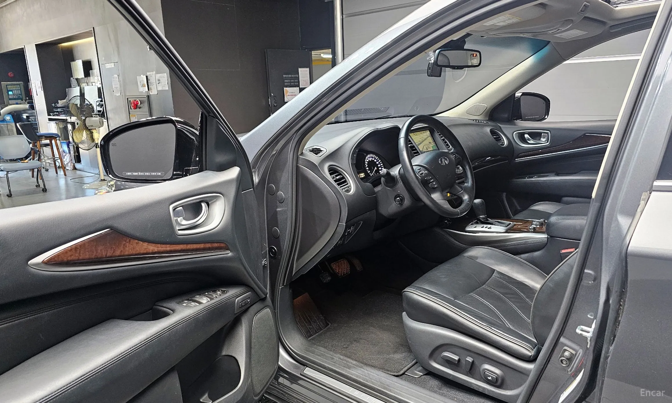 Infiniti QX60 превью 10