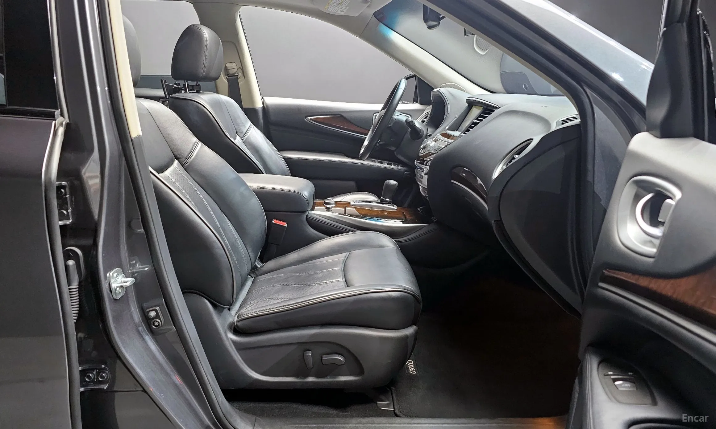 Infiniti QX60 превью 11