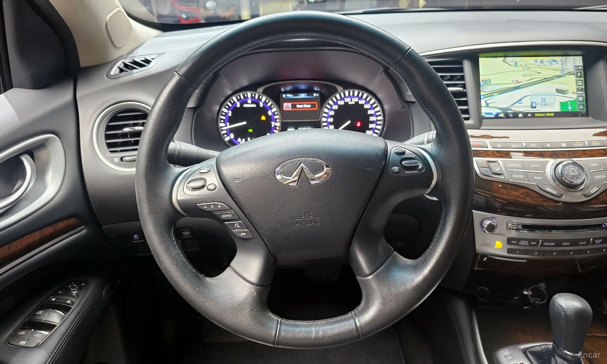 Infiniti QX60 превью 14