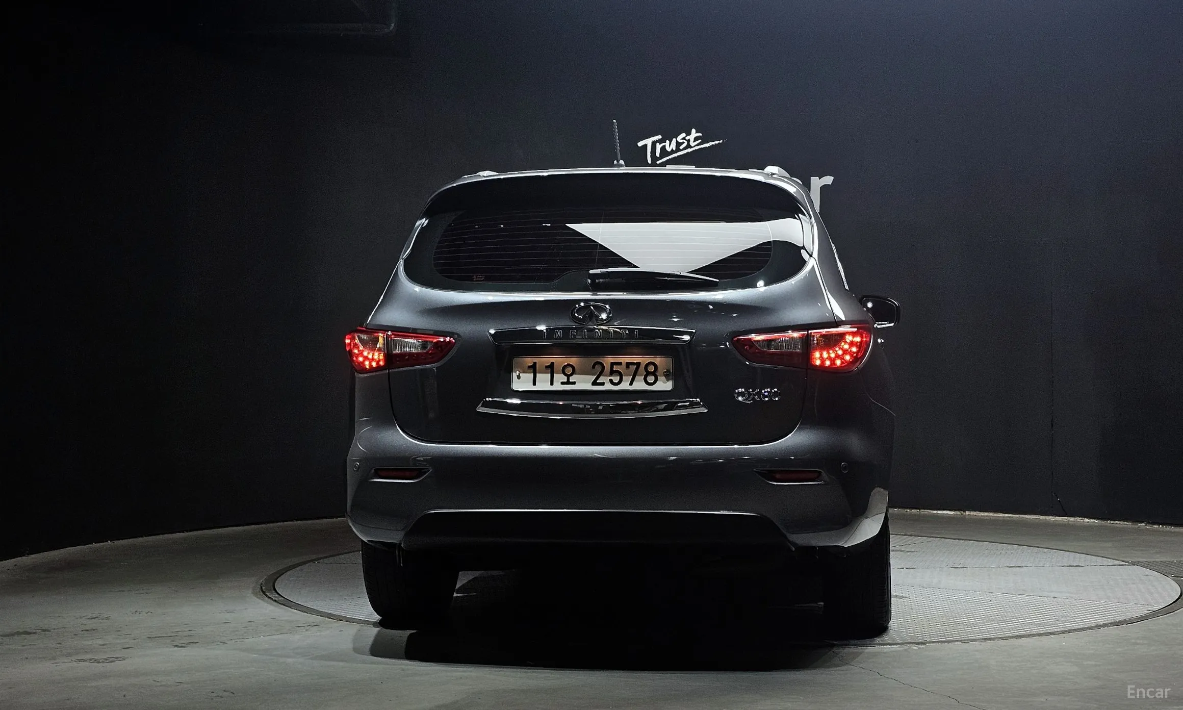 Infiniti QX60 превью 4