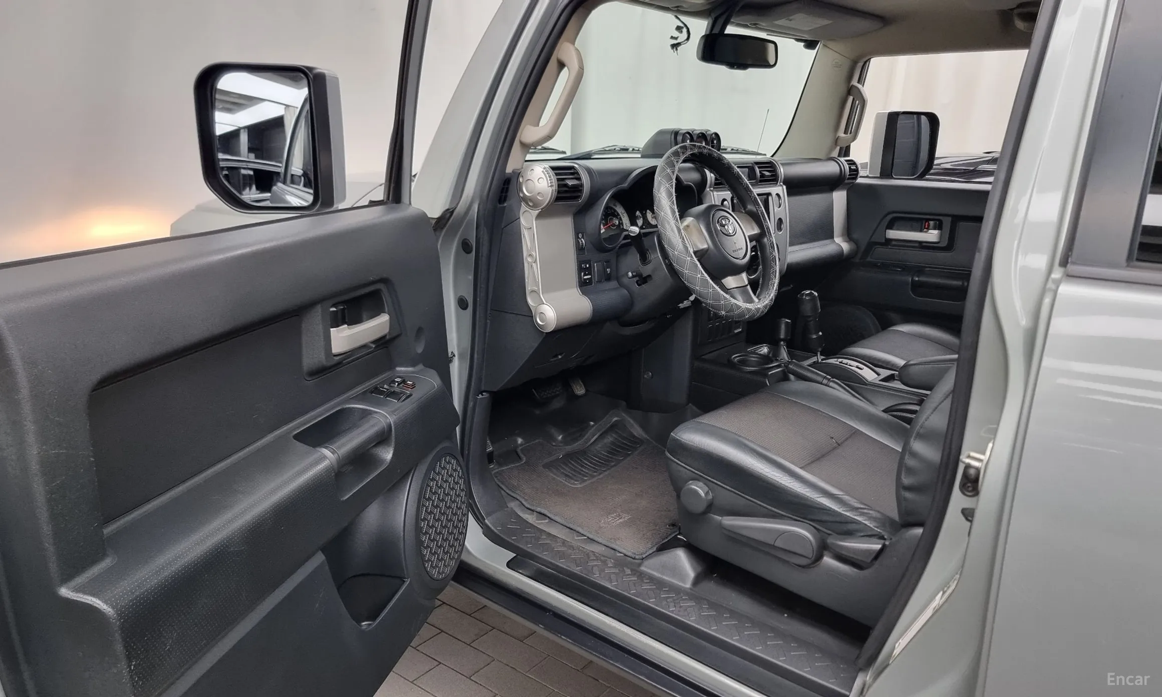 Toyota FJ Cruiser превью 10