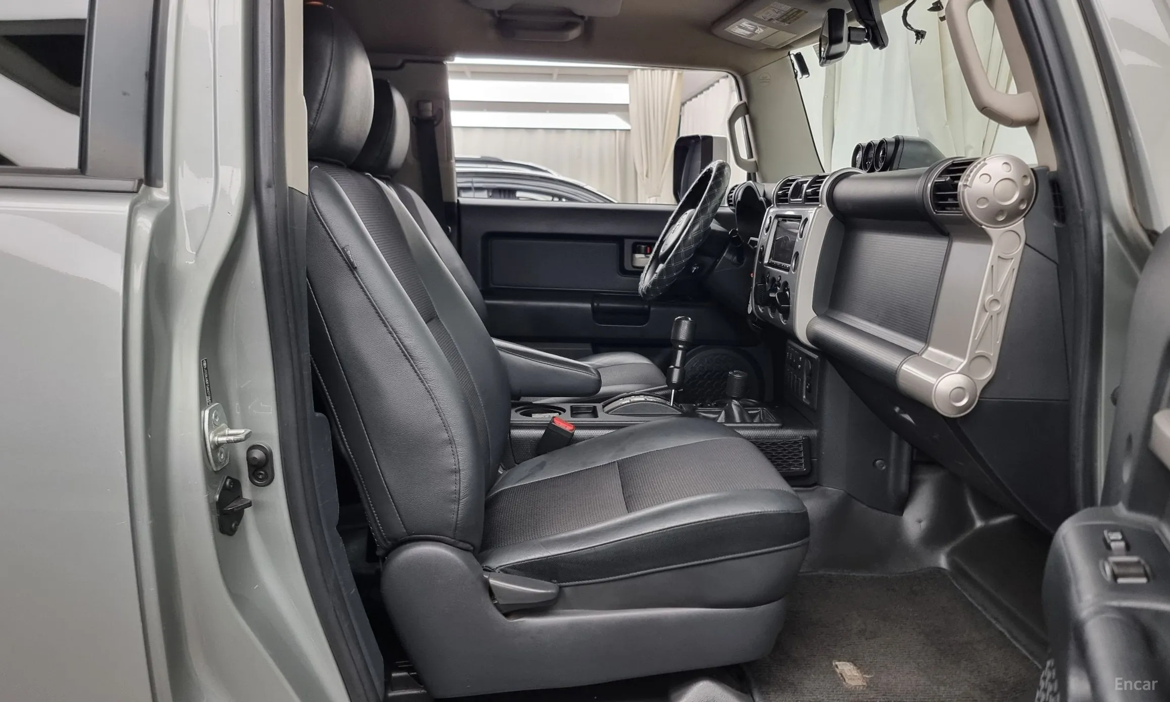 Toyota FJ Cruiser превью 11