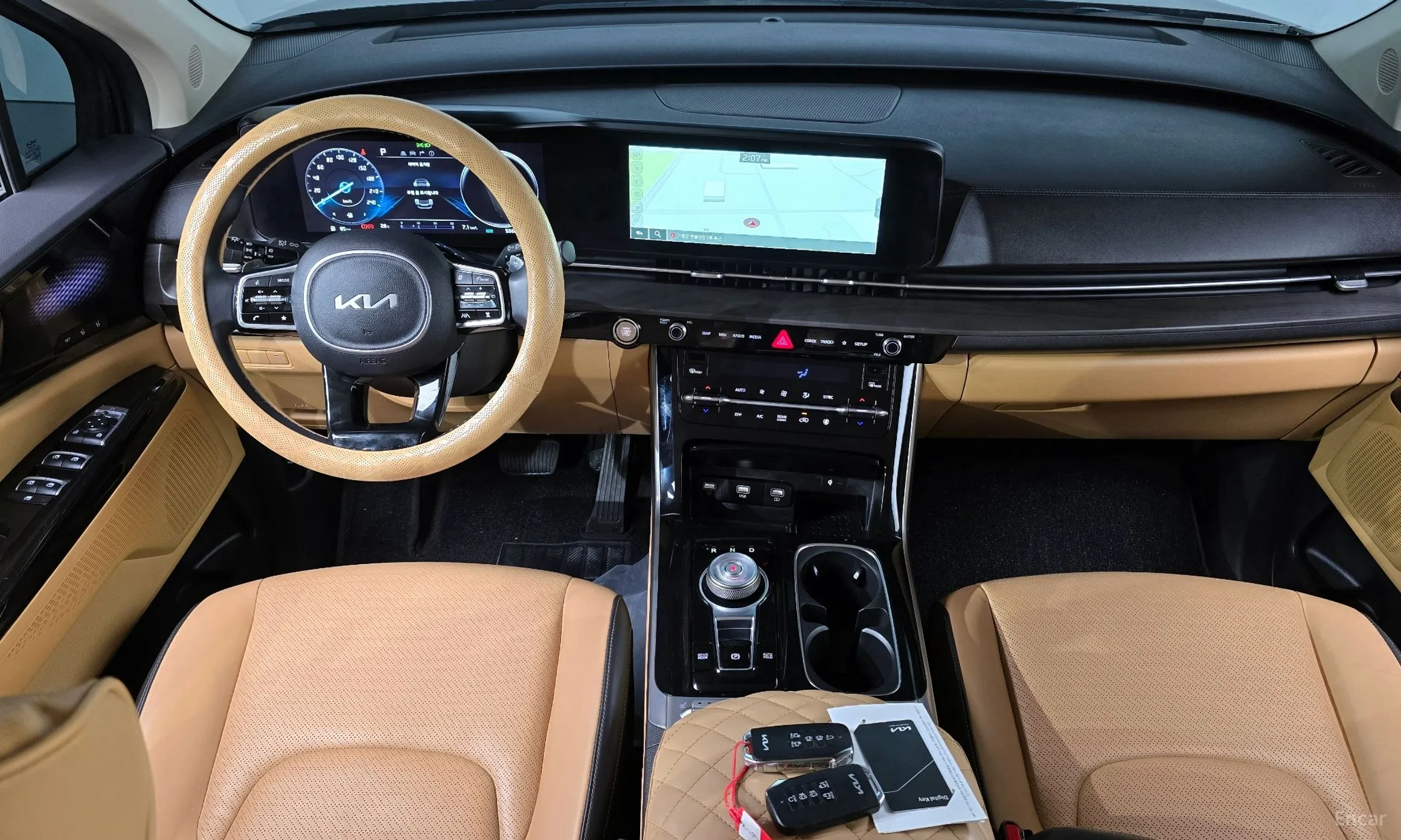 Kia Carnival Gen 4 превью 4