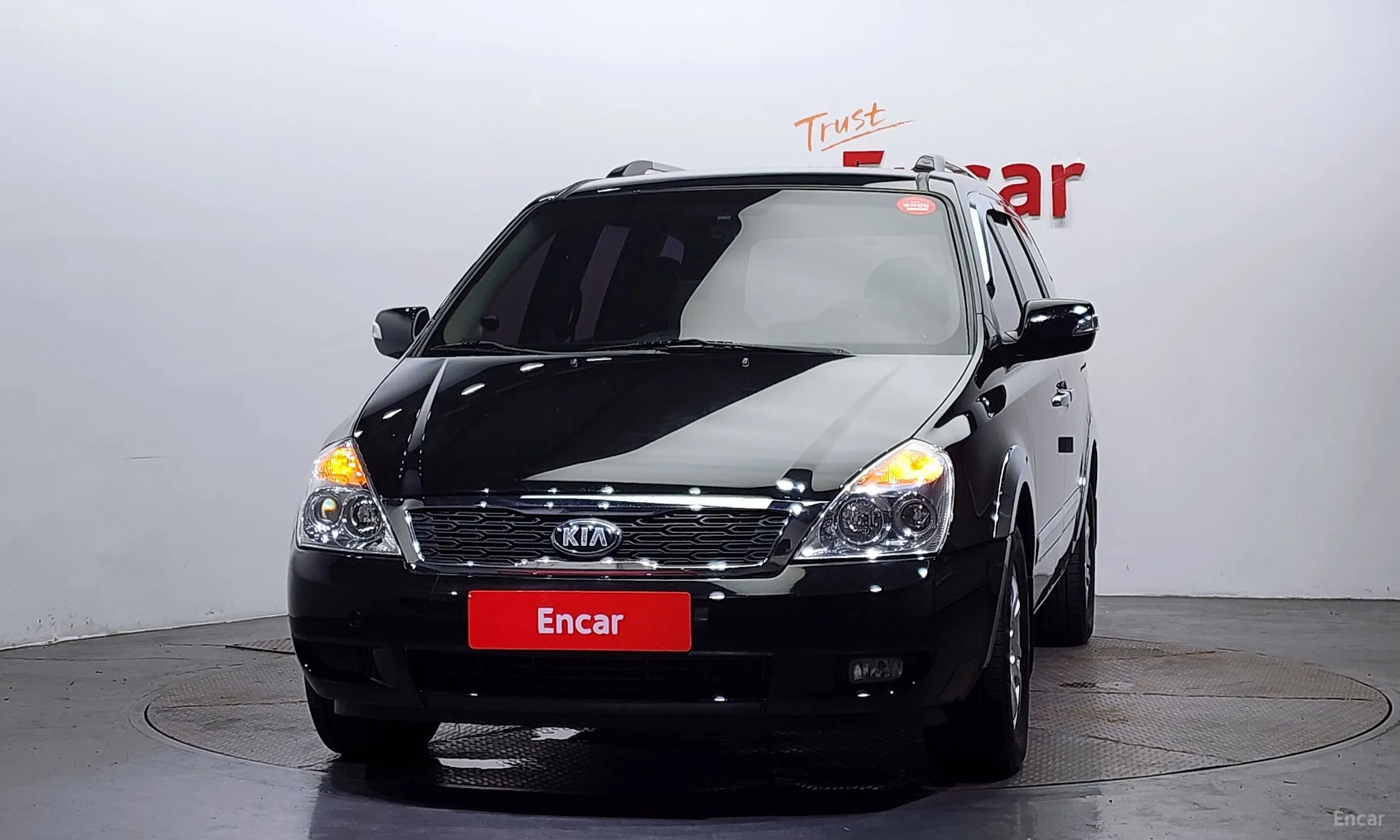 Kia Carnival R превью 2