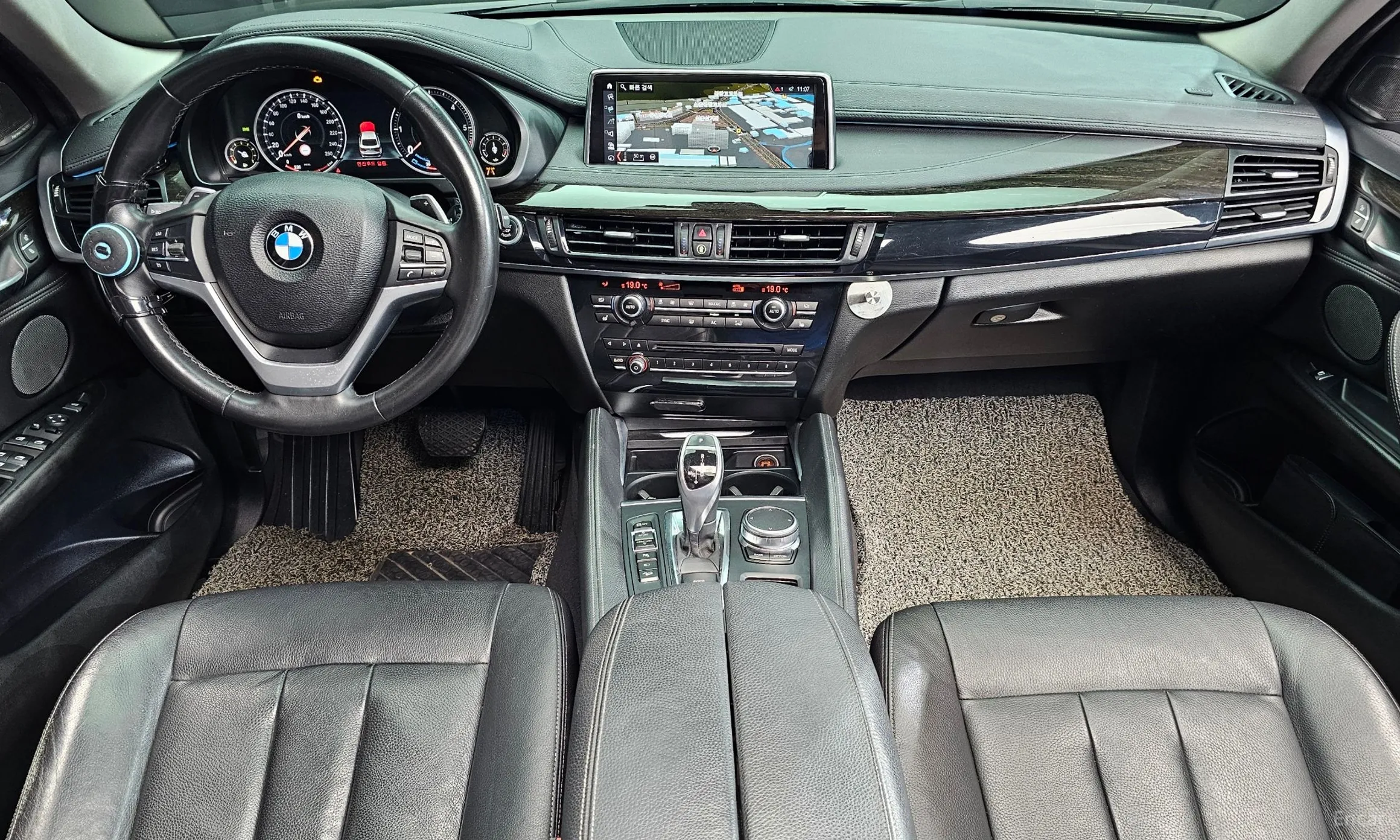BMW X6 (F16) превью 4