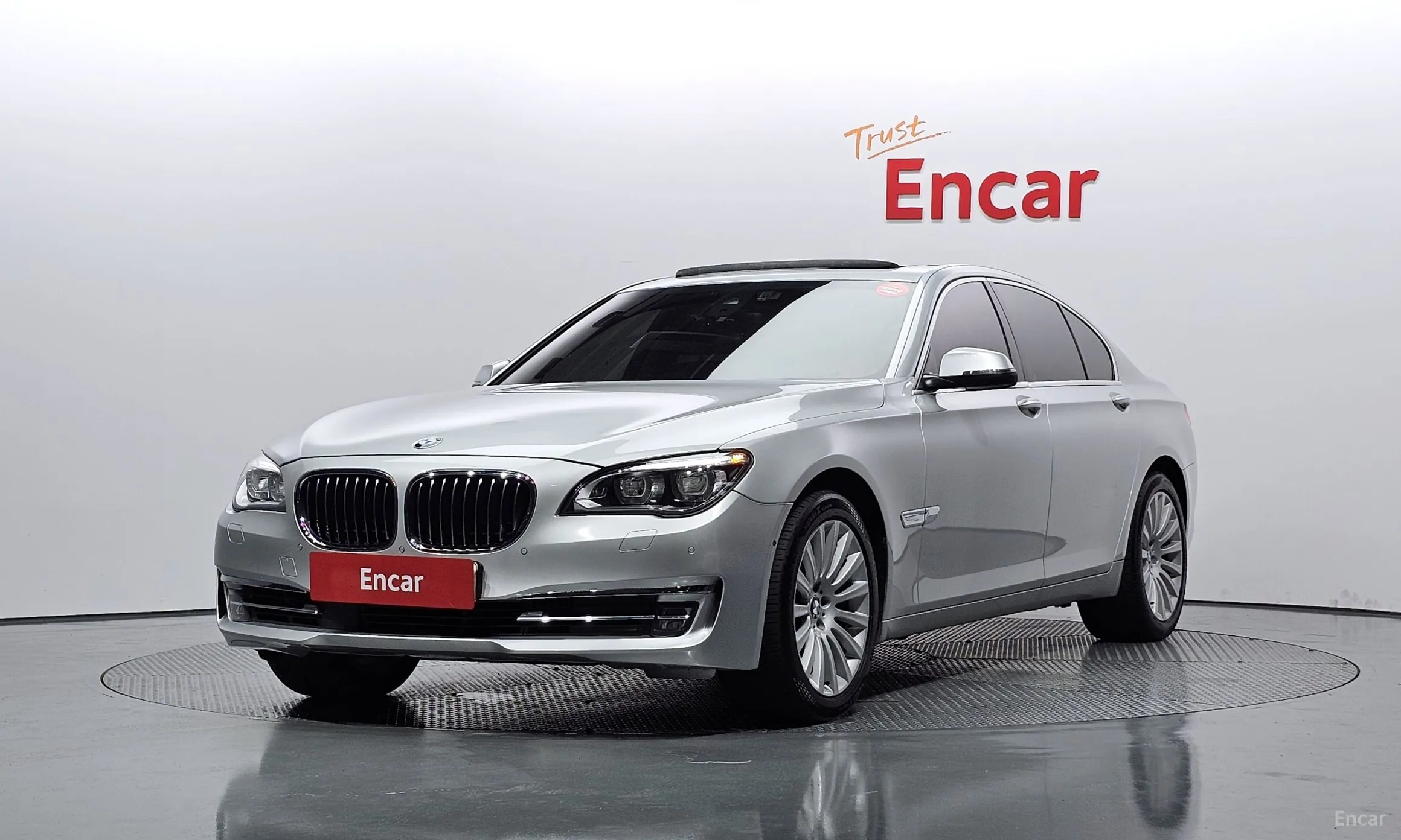 BMW 7 Series (F01)