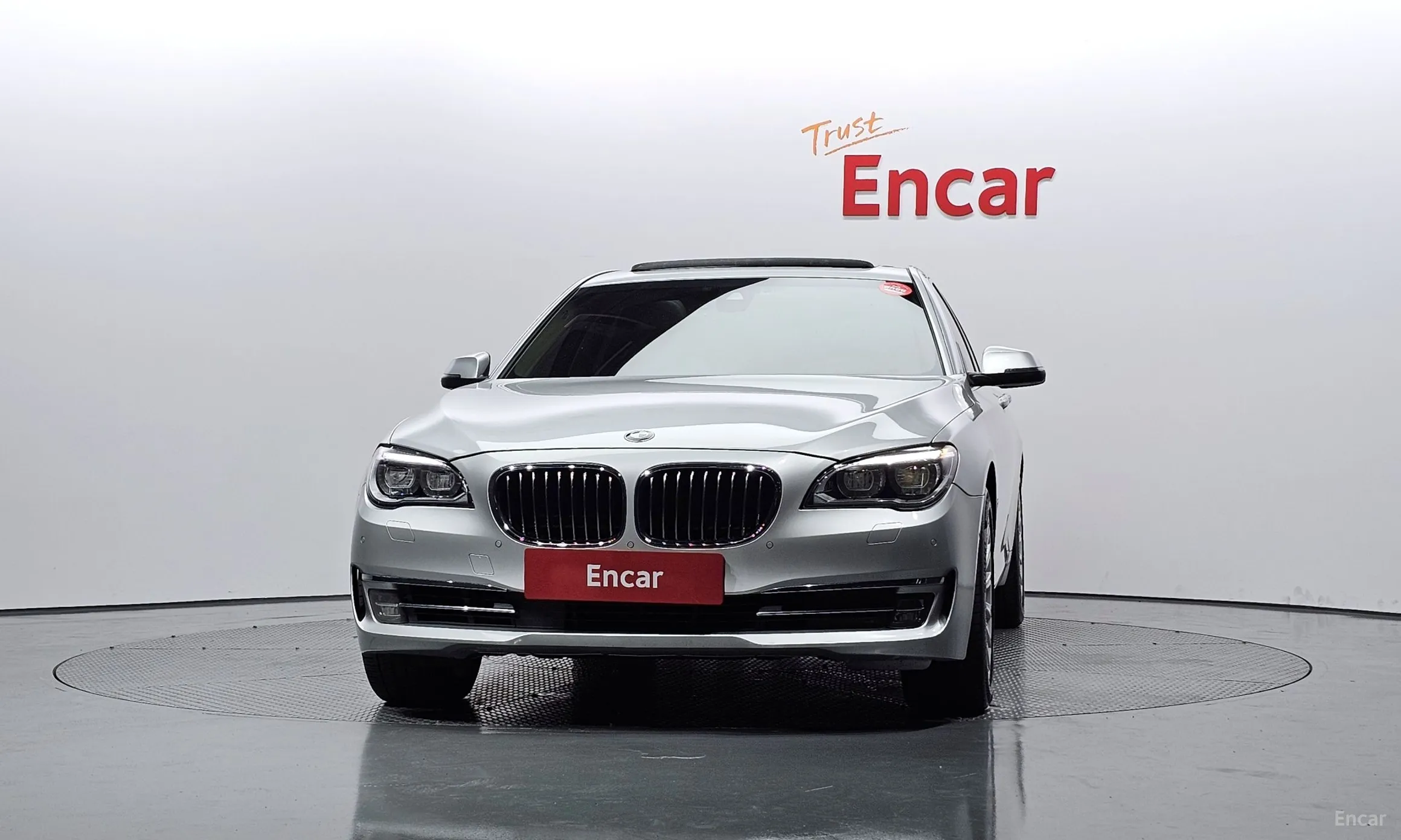 BMW 7 Series (F01)